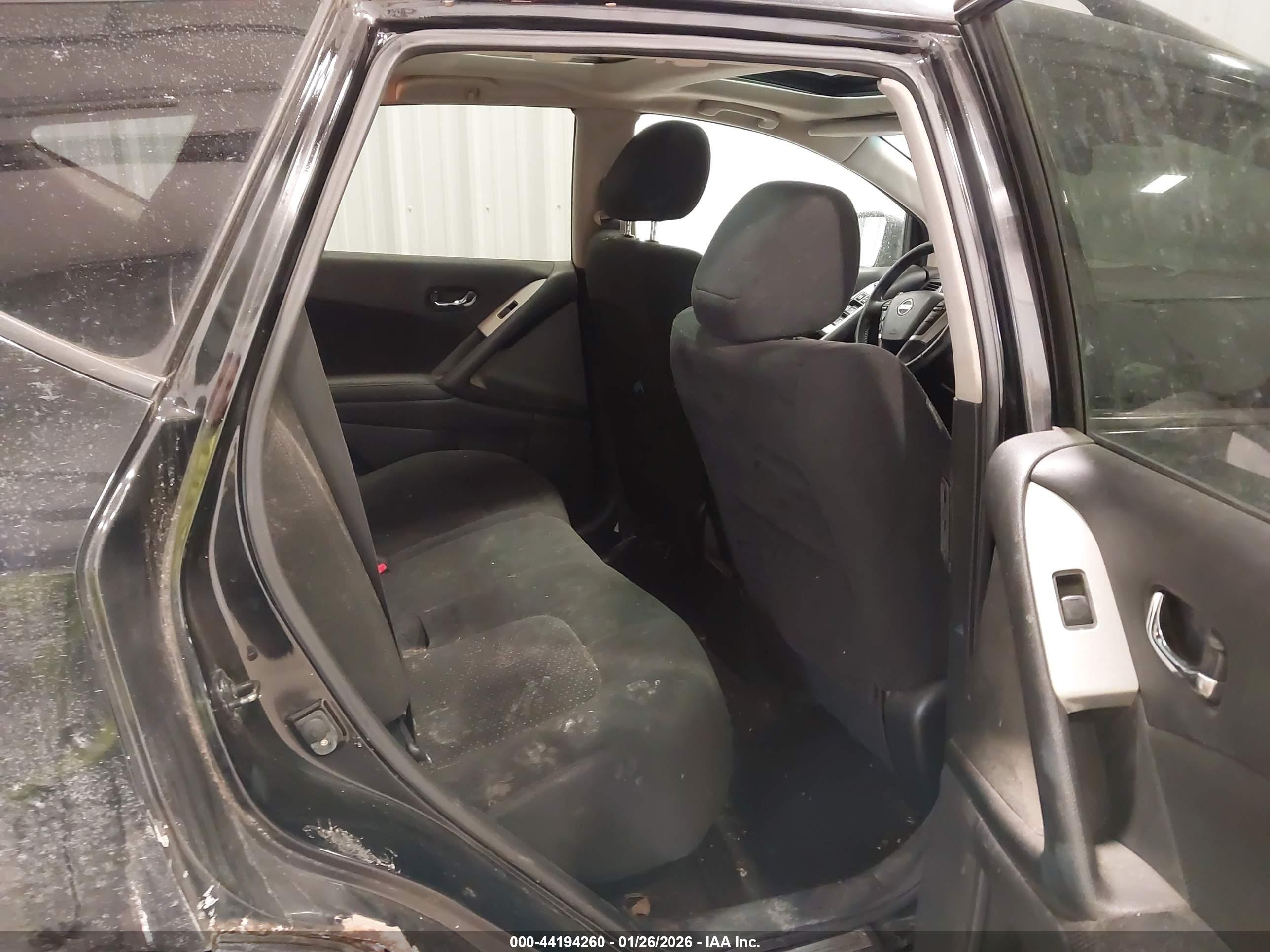 NISSAN MURANO image 8