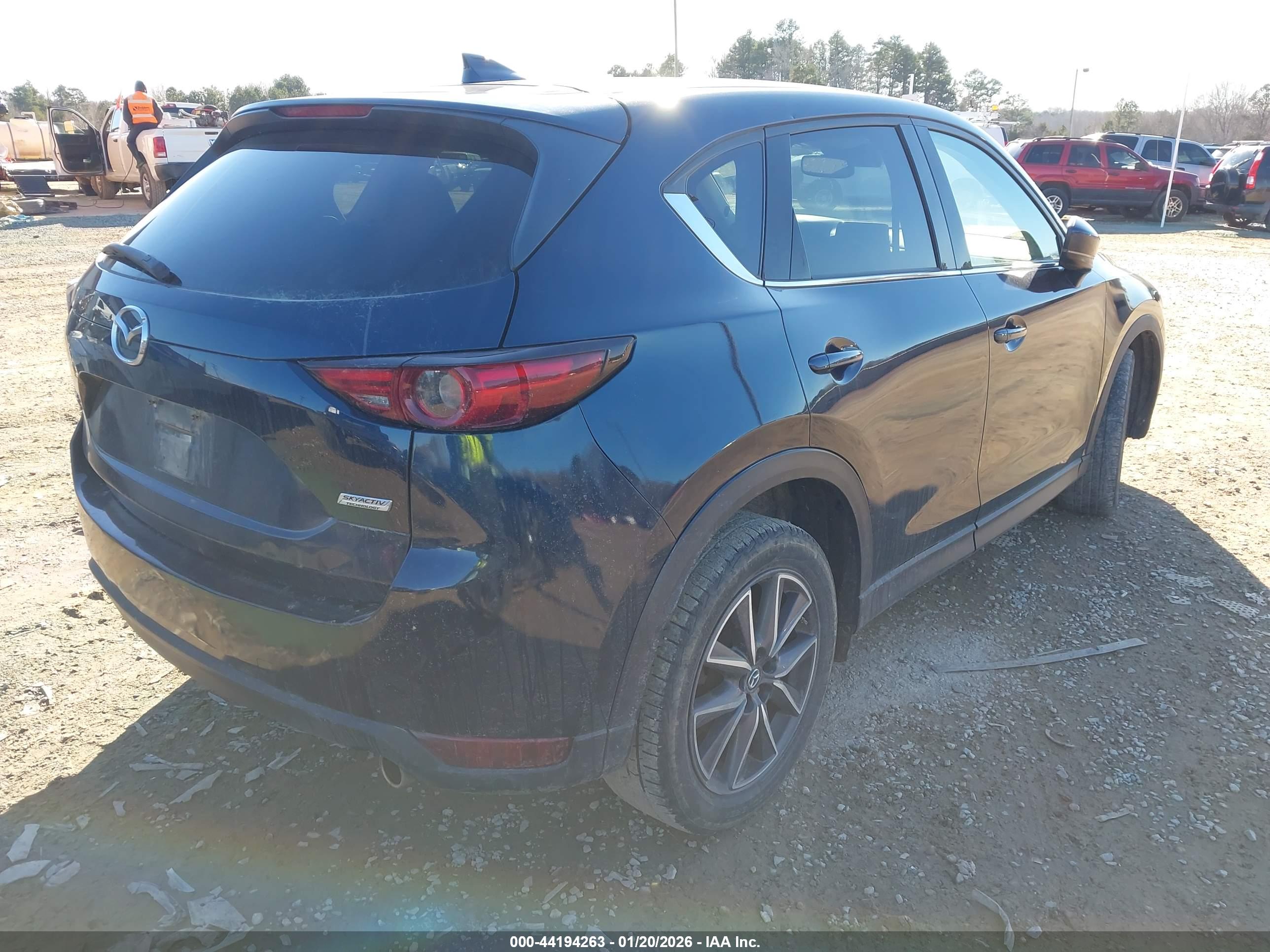 MAZDA CX-5 image 4