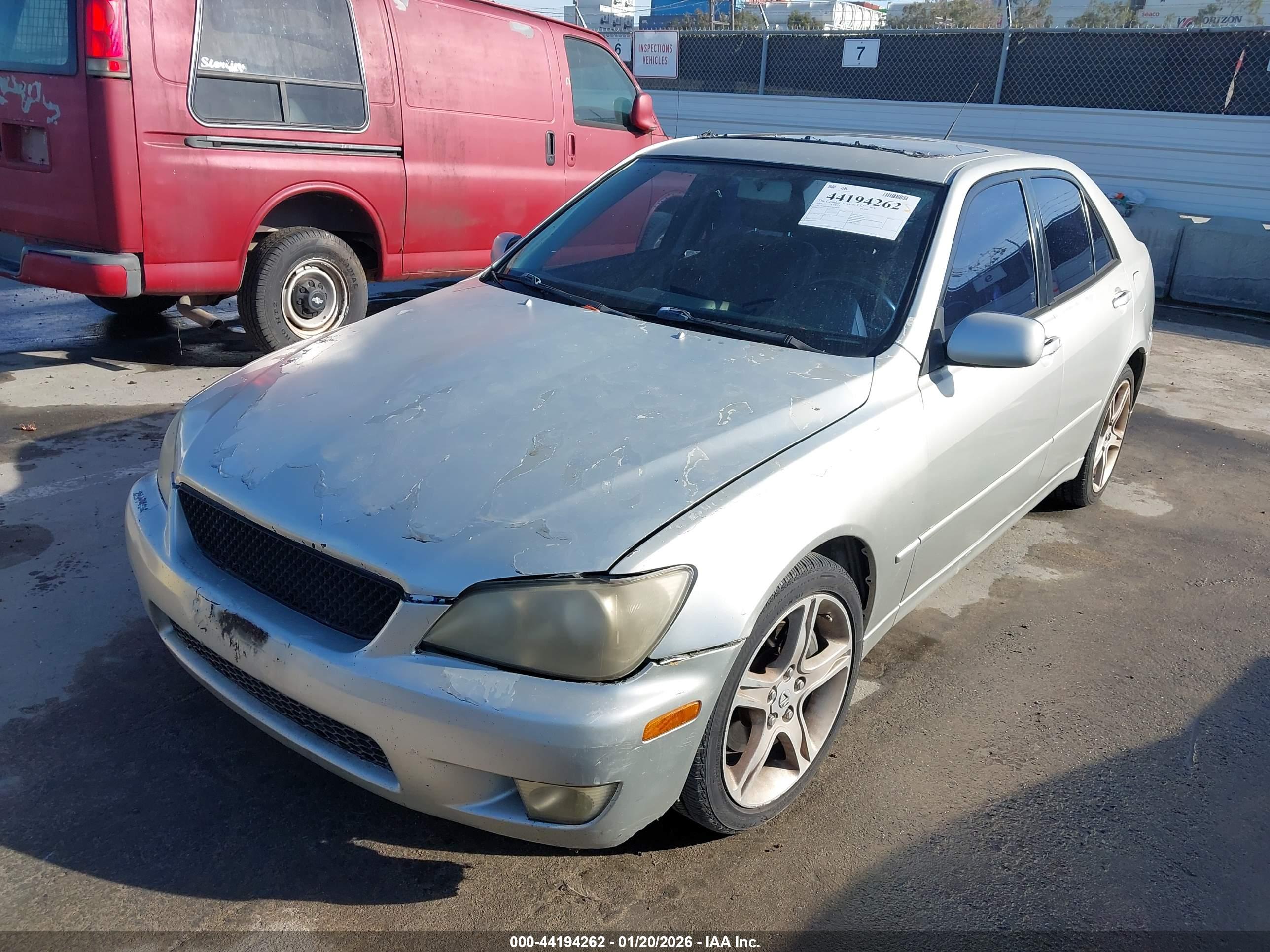 LEXUS IS image 6