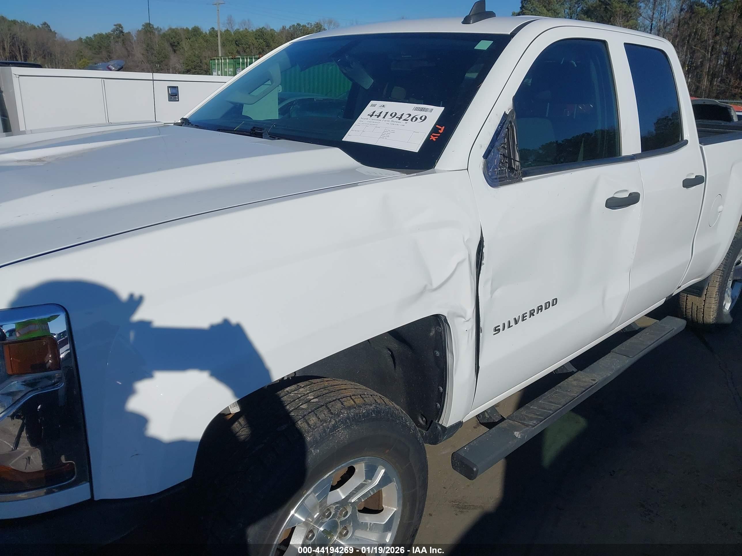CHEVROLET SILVERADO image 6