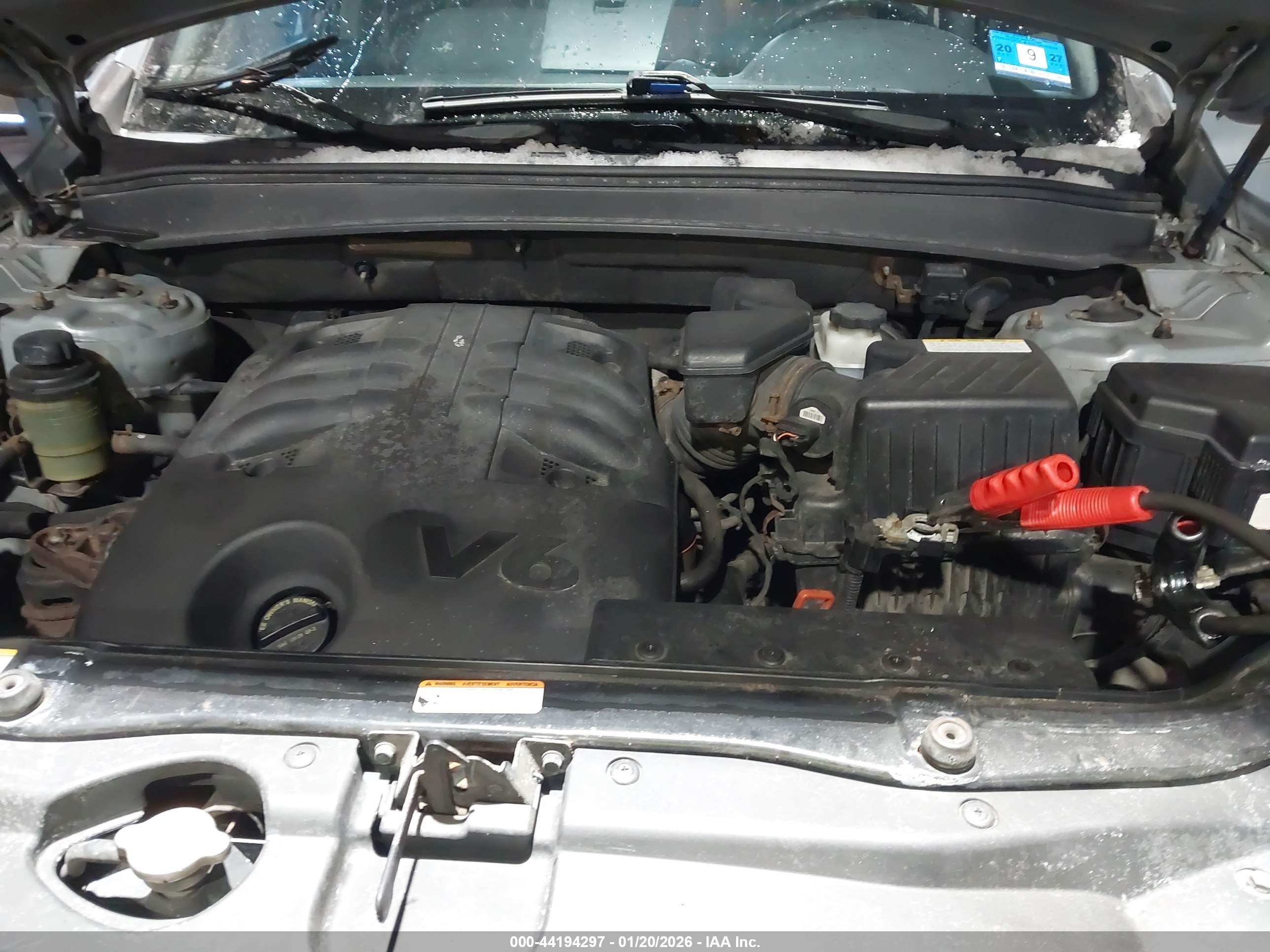 HYUNDAI SANTA image 10