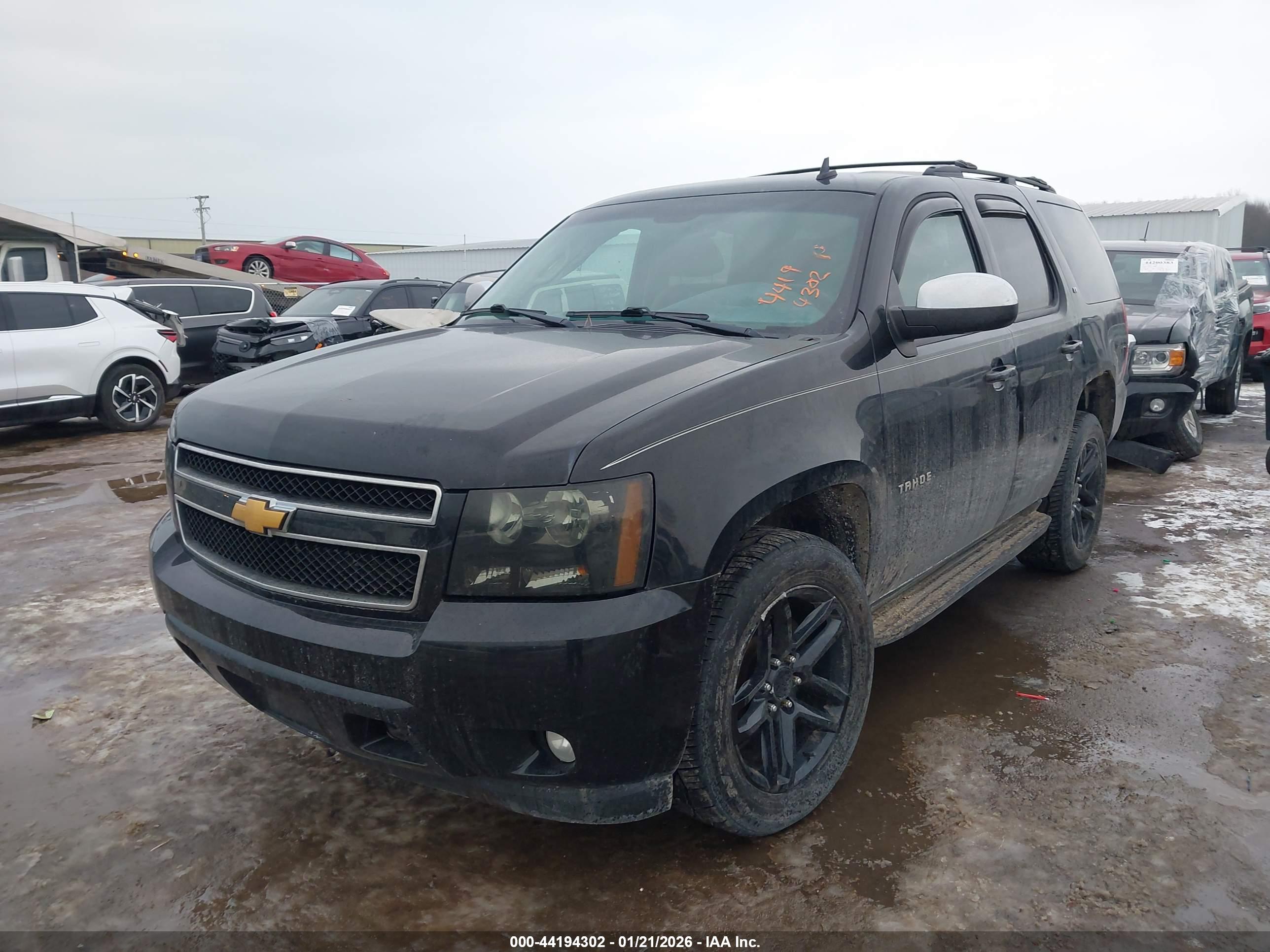 CHEVROLET TAHOE image 2