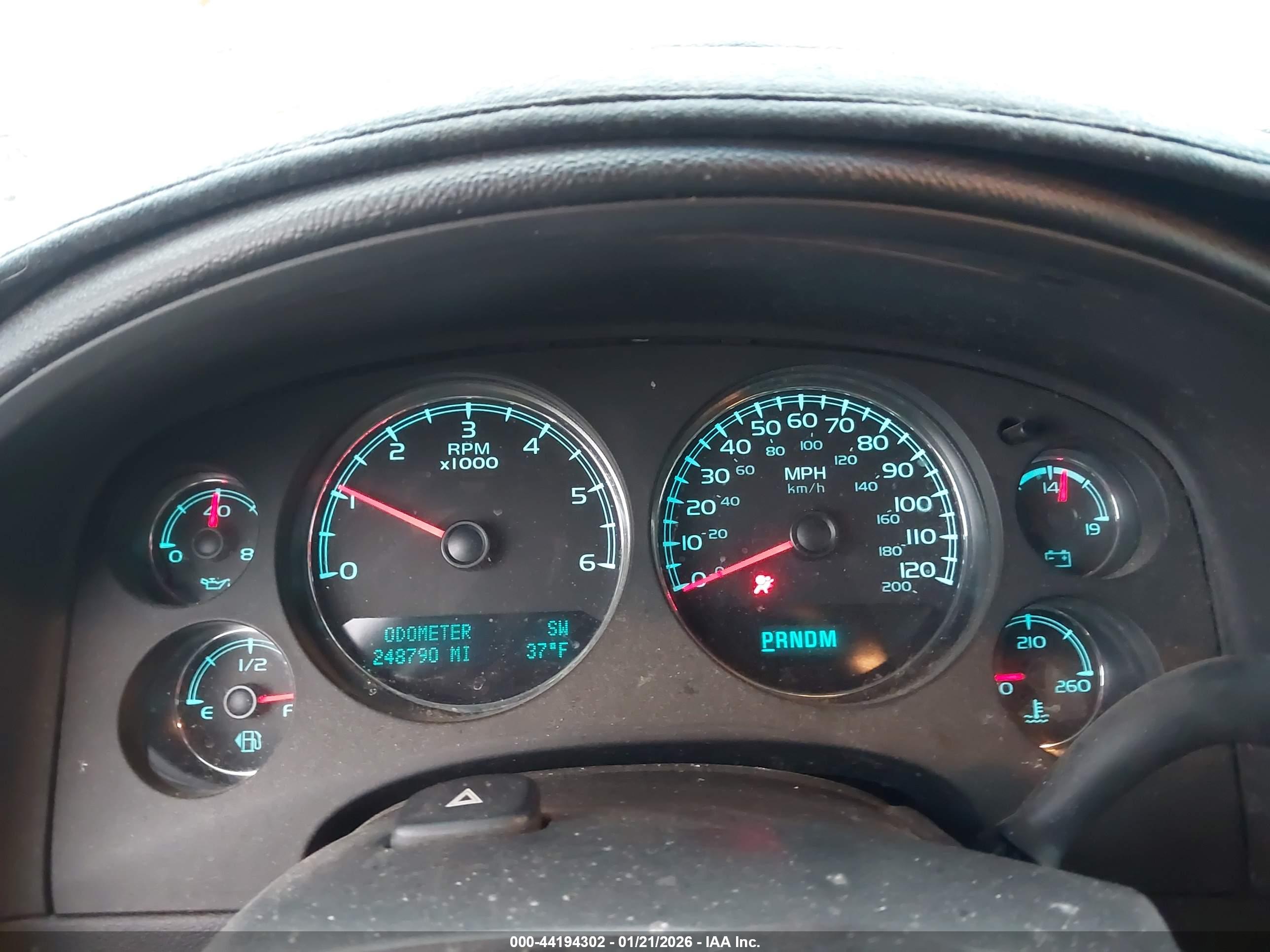 CHEVROLET TAHOE image 7