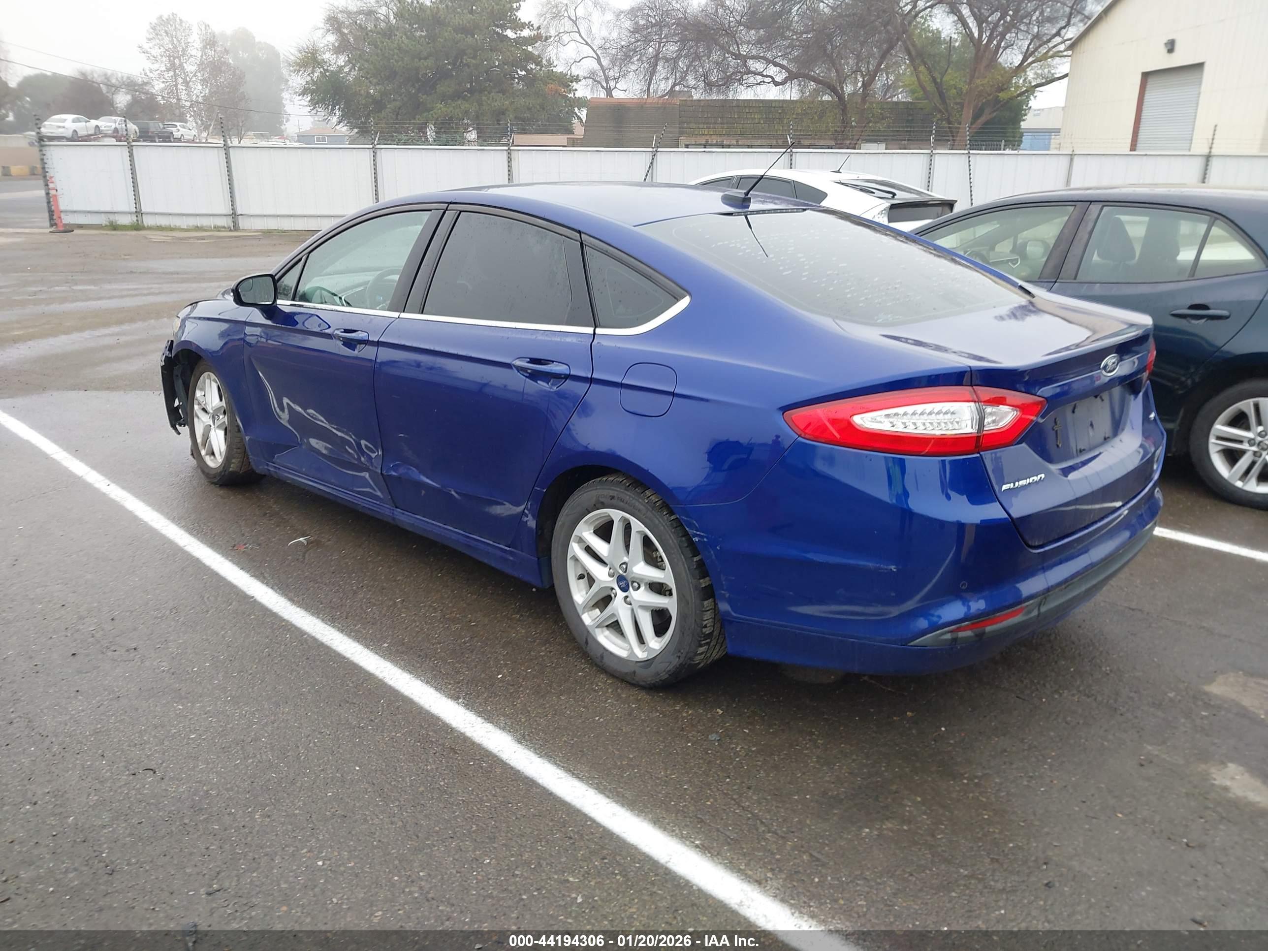 FORD FUSION image 3