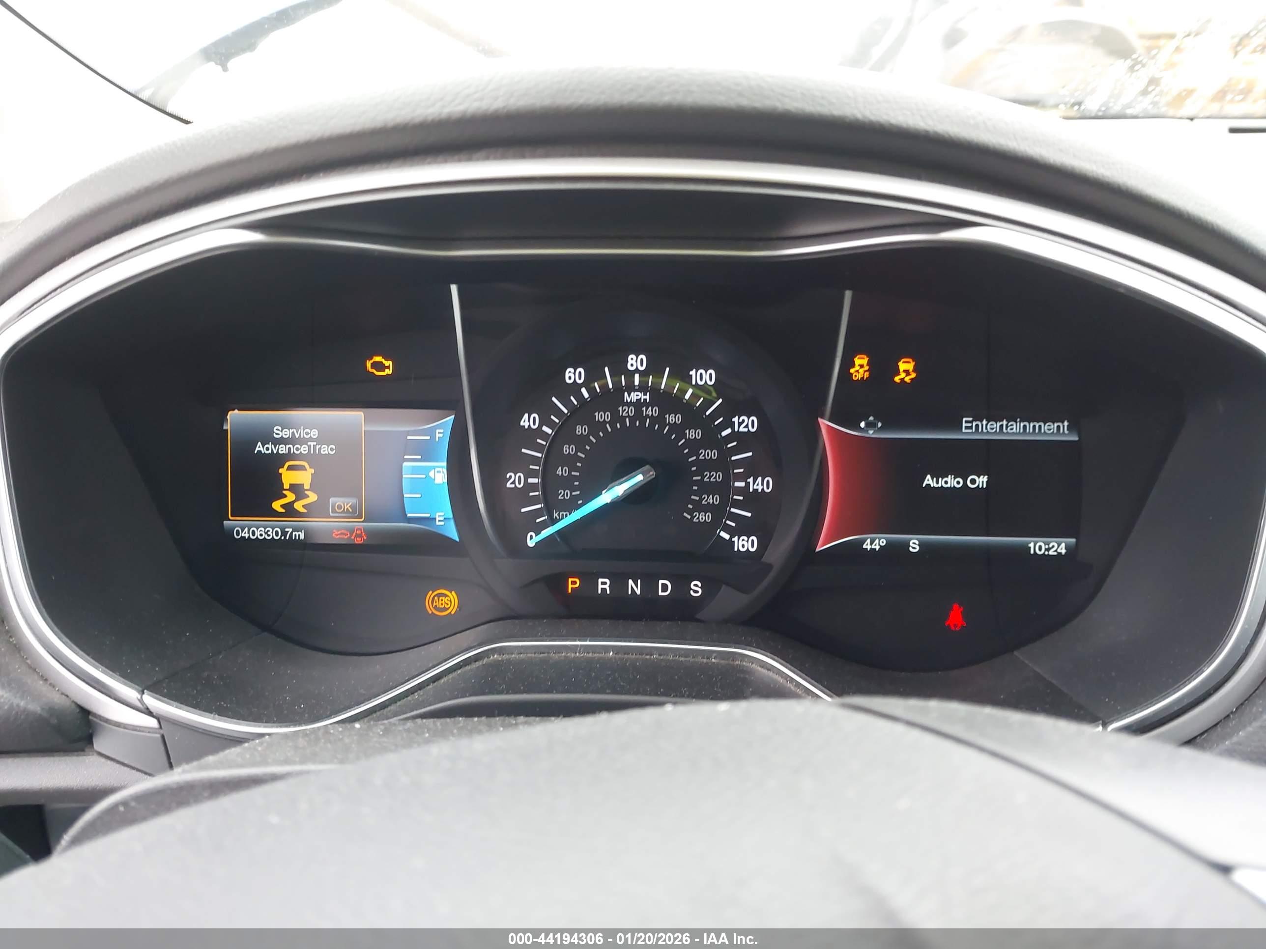 FORD FUSION image 7