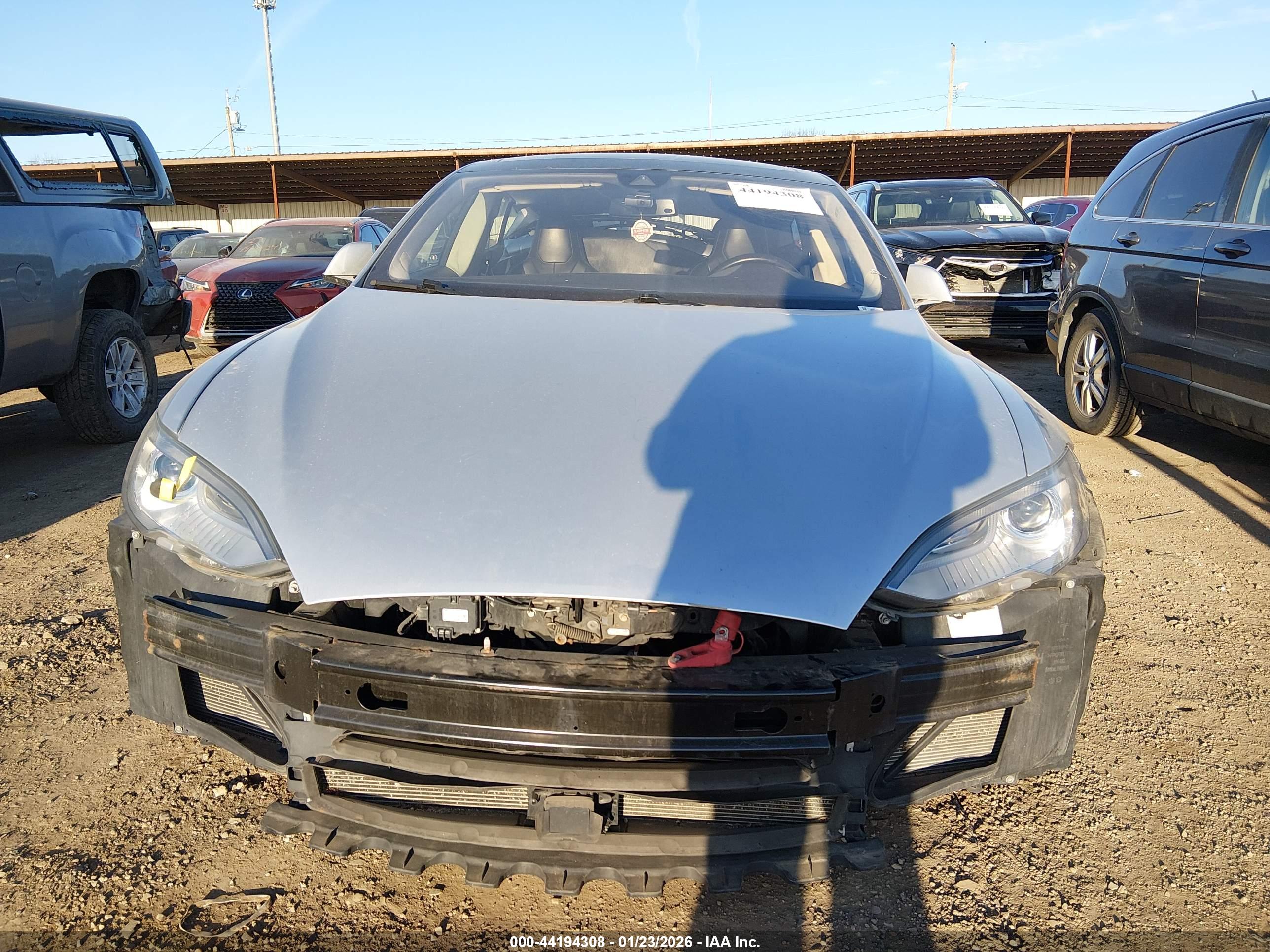 TESLA MODEL image 6