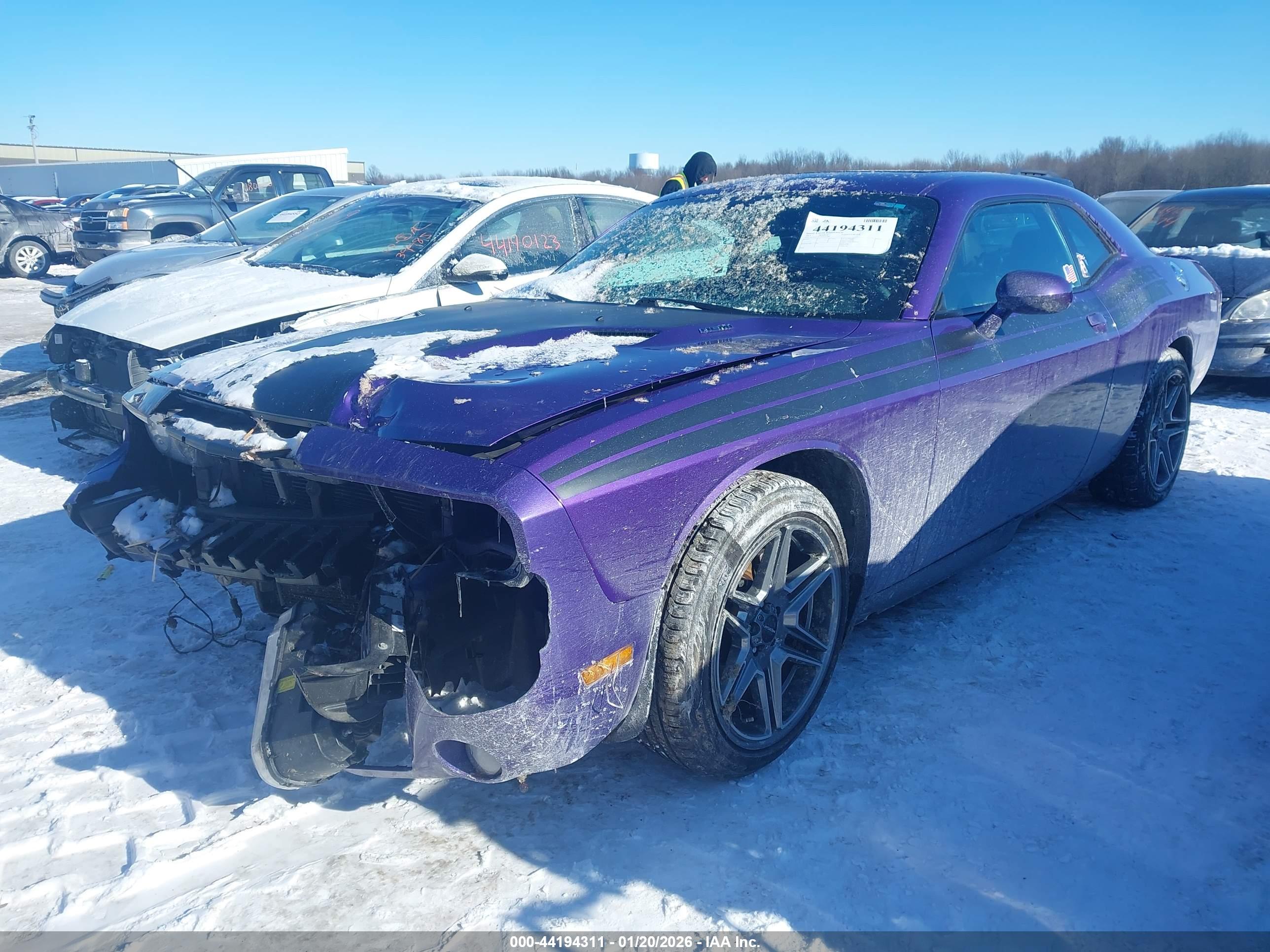 DODGE CHALLENGER image 2