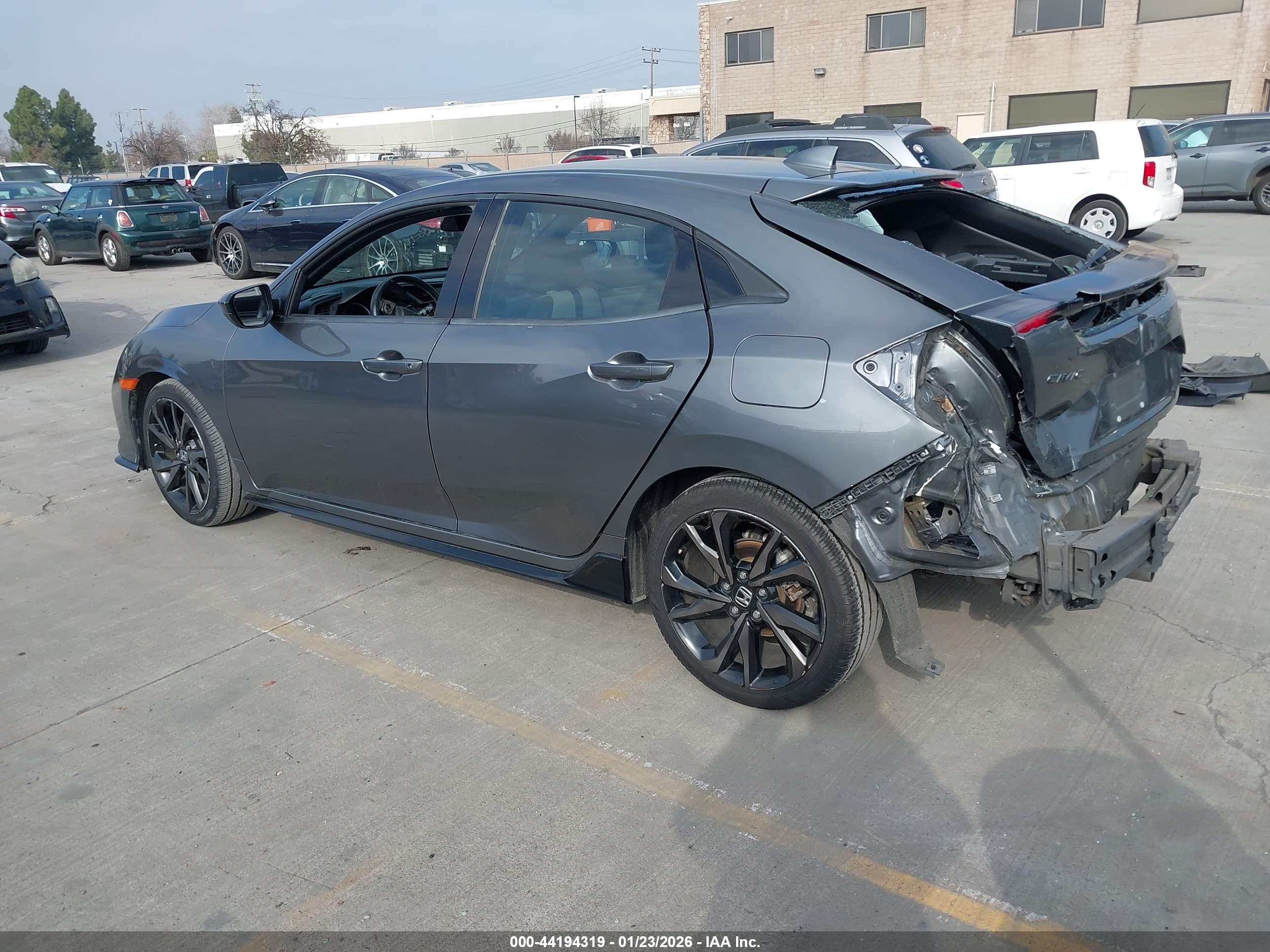 HONDA CIVIC image 3