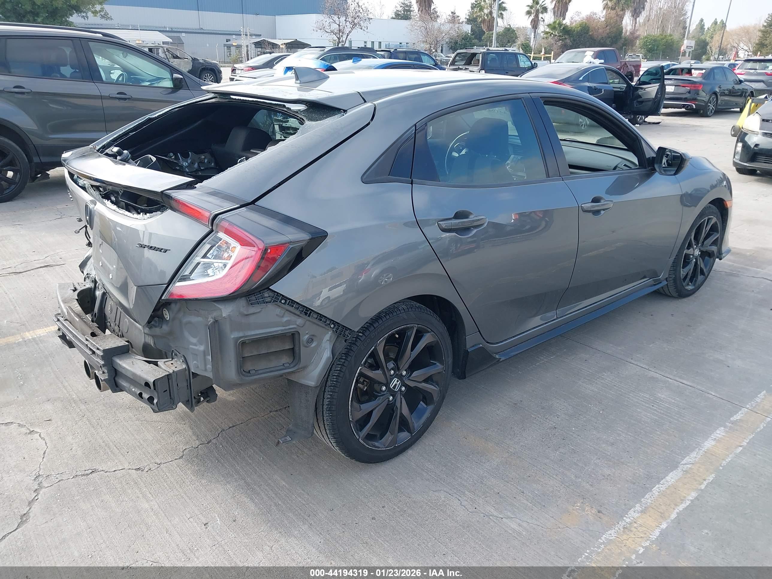 HONDA CIVIC image 4