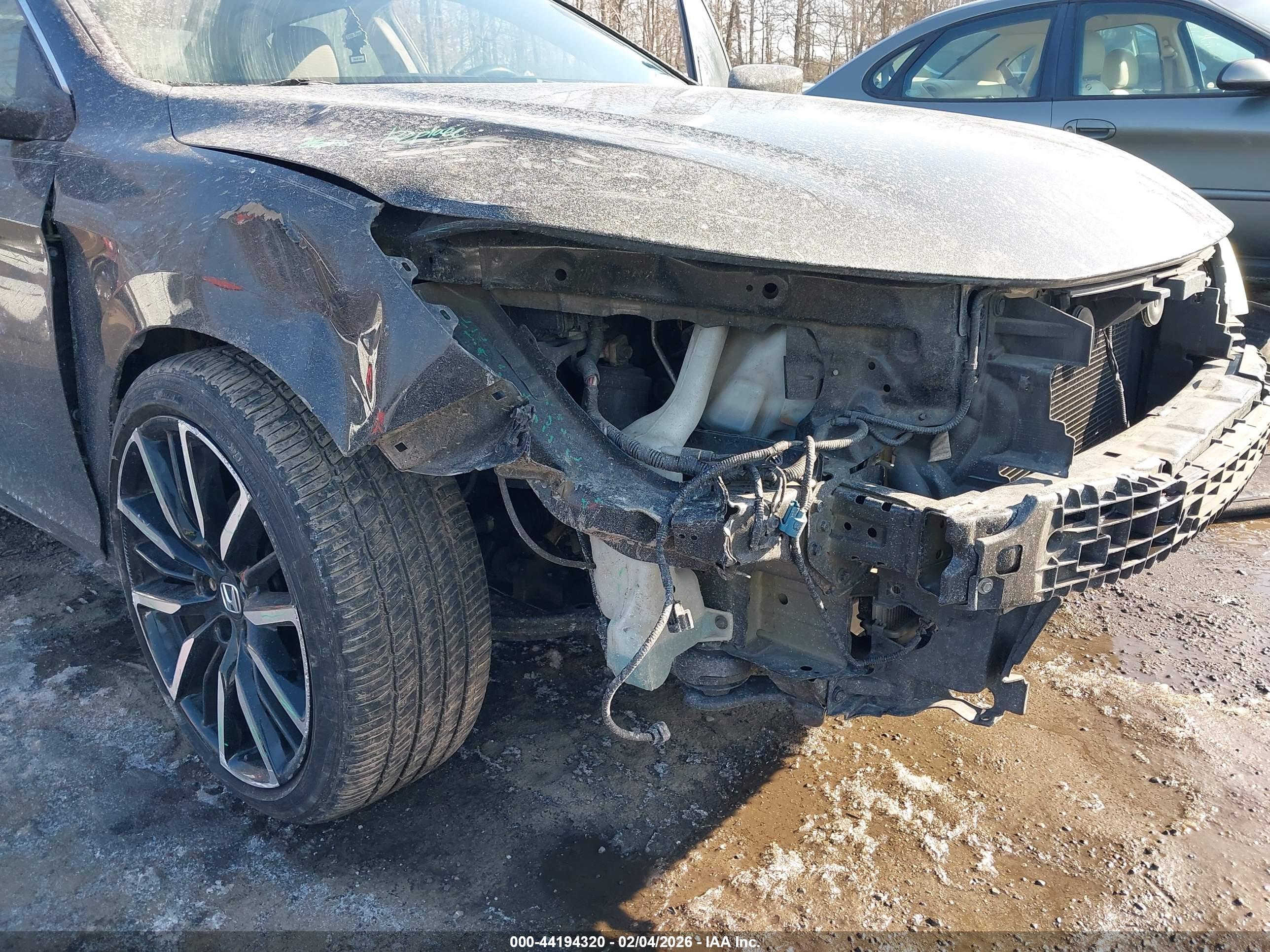 HONDA ACCORD image 6