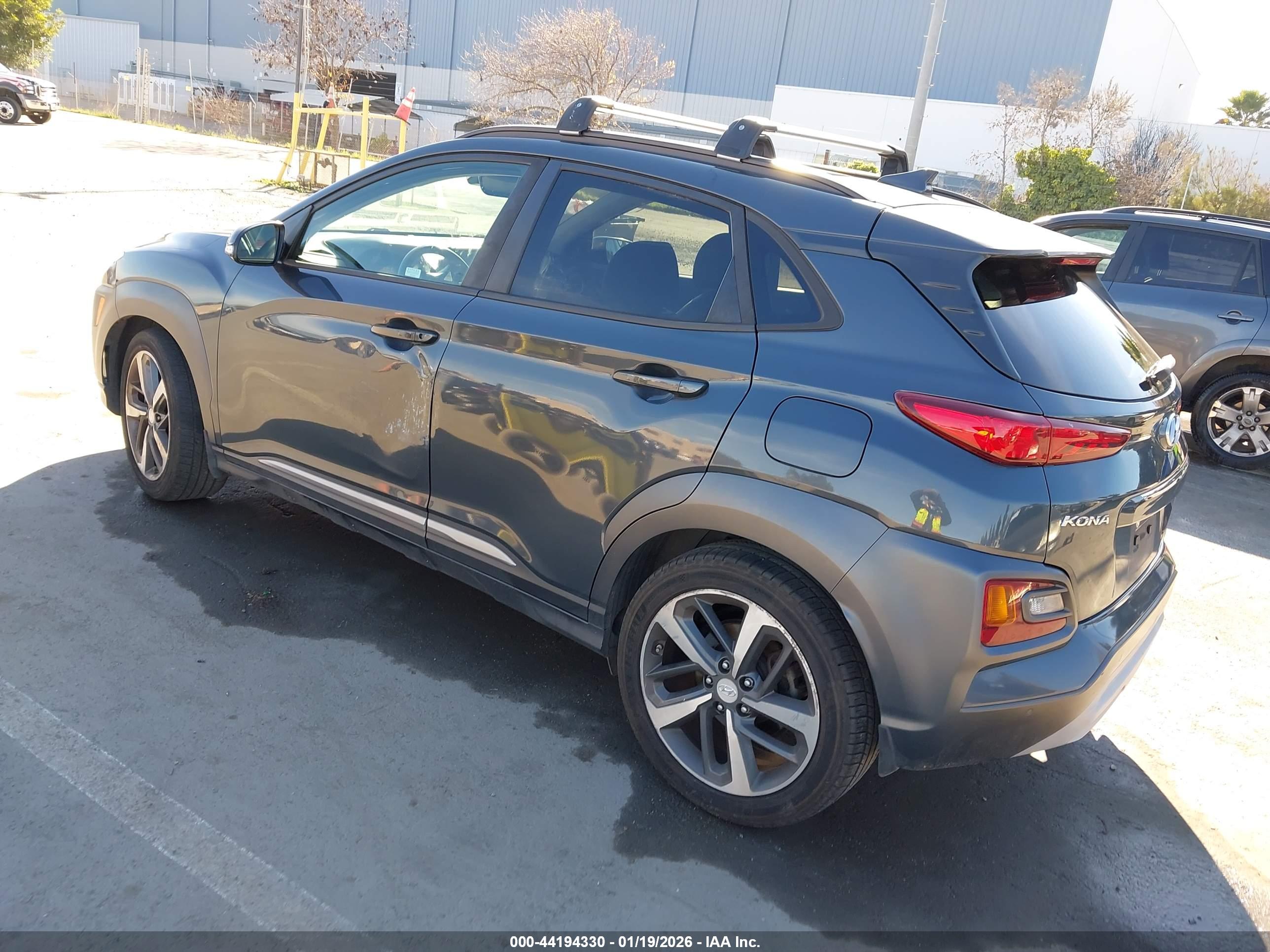 HYUNDAI KONA image 3