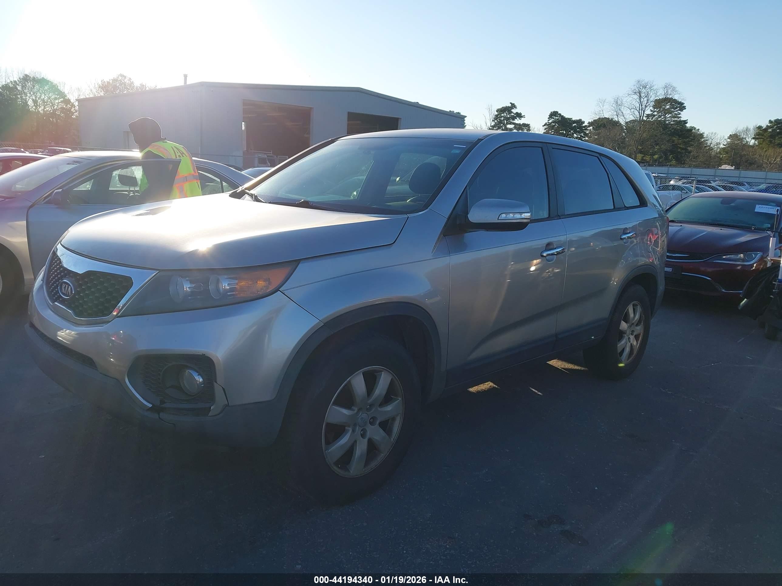 KIA SORENTO image 2