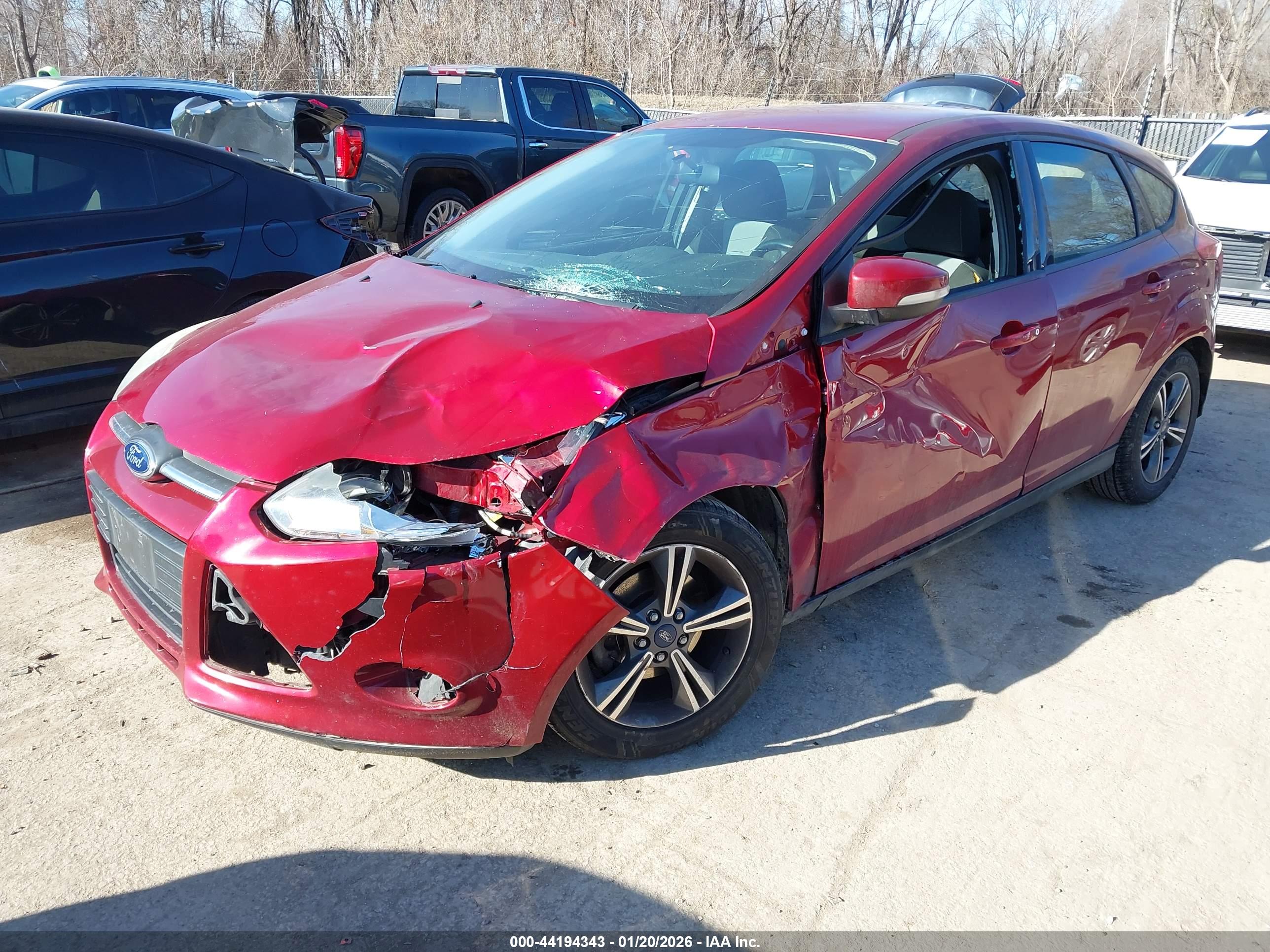 FORD FOCUS image 2