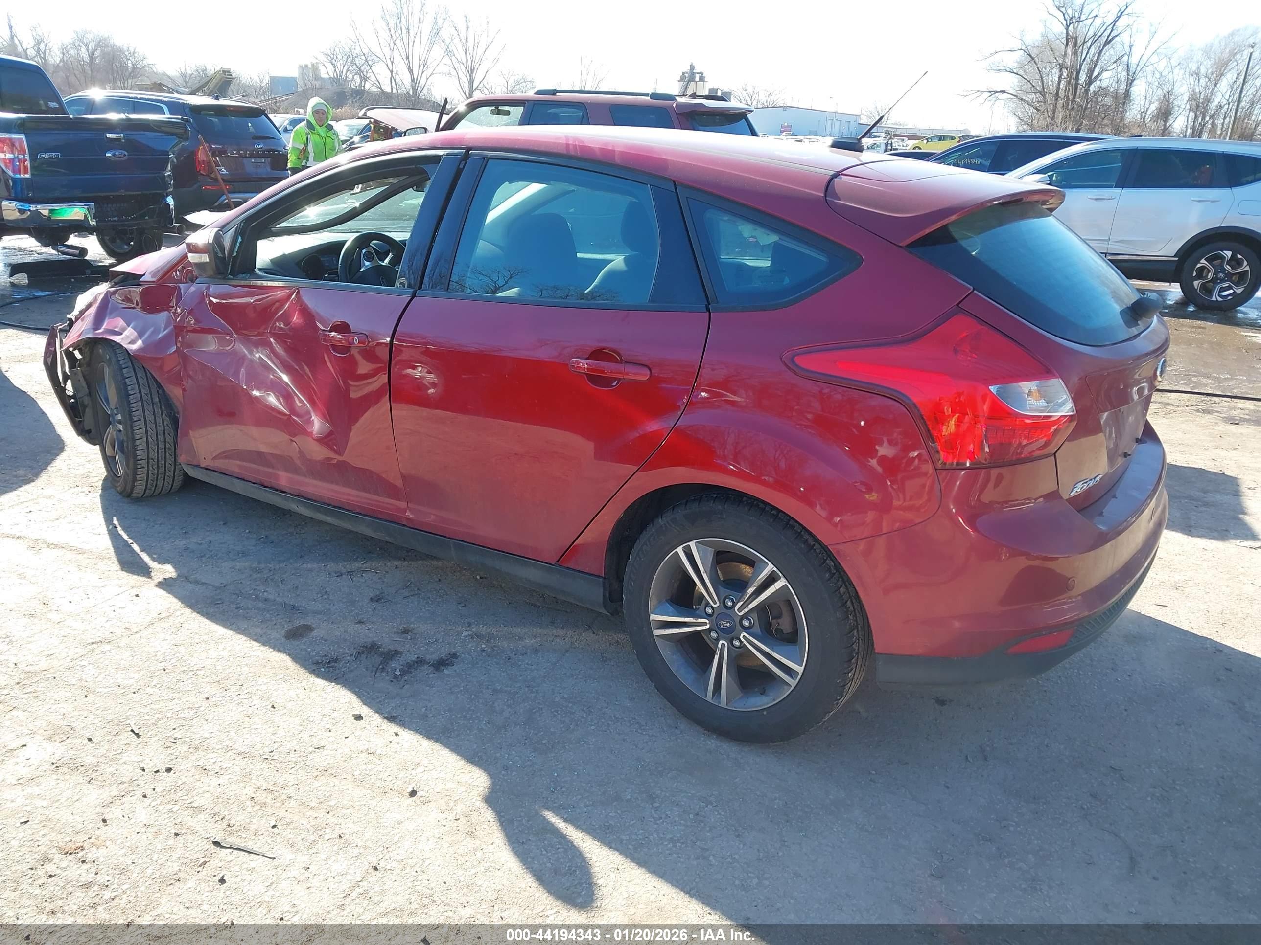 FORD FOCUS image 3