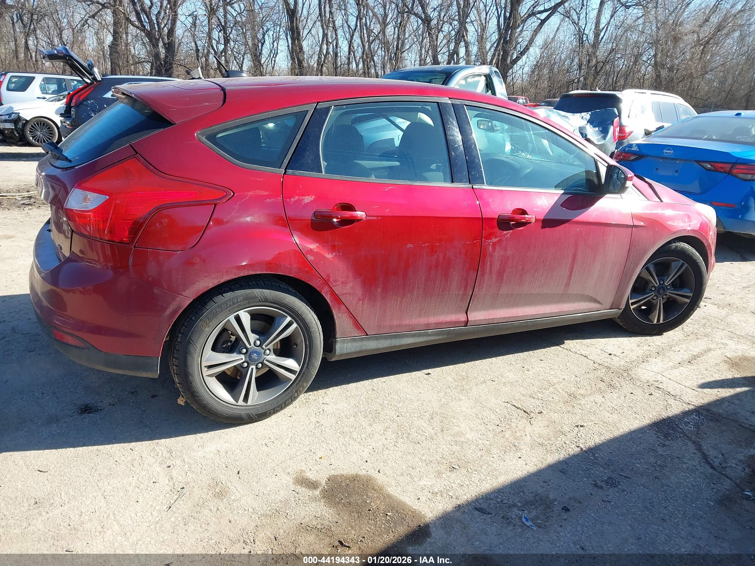 FORD FOCUS image 4