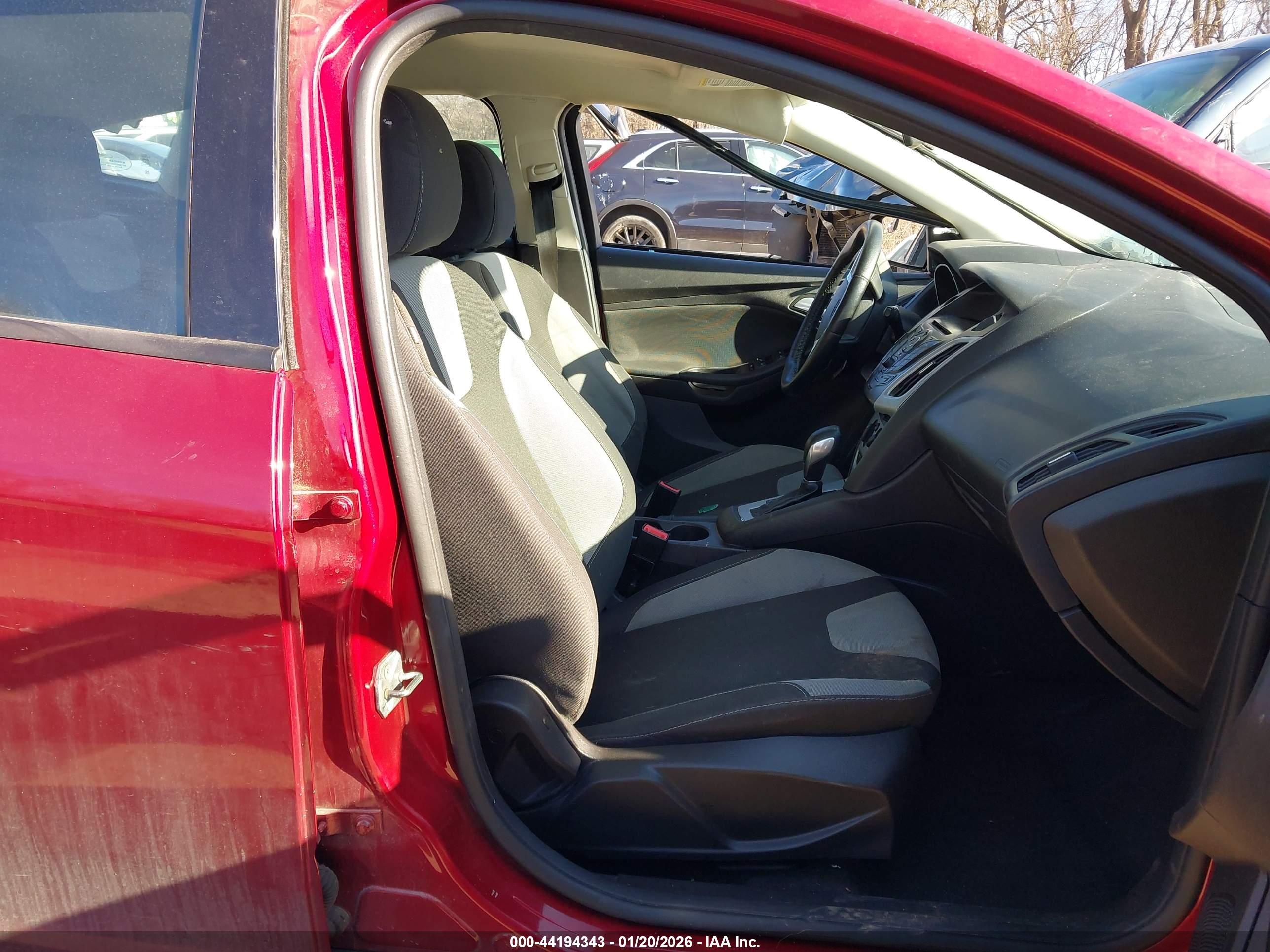 FORD FOCUS image 5