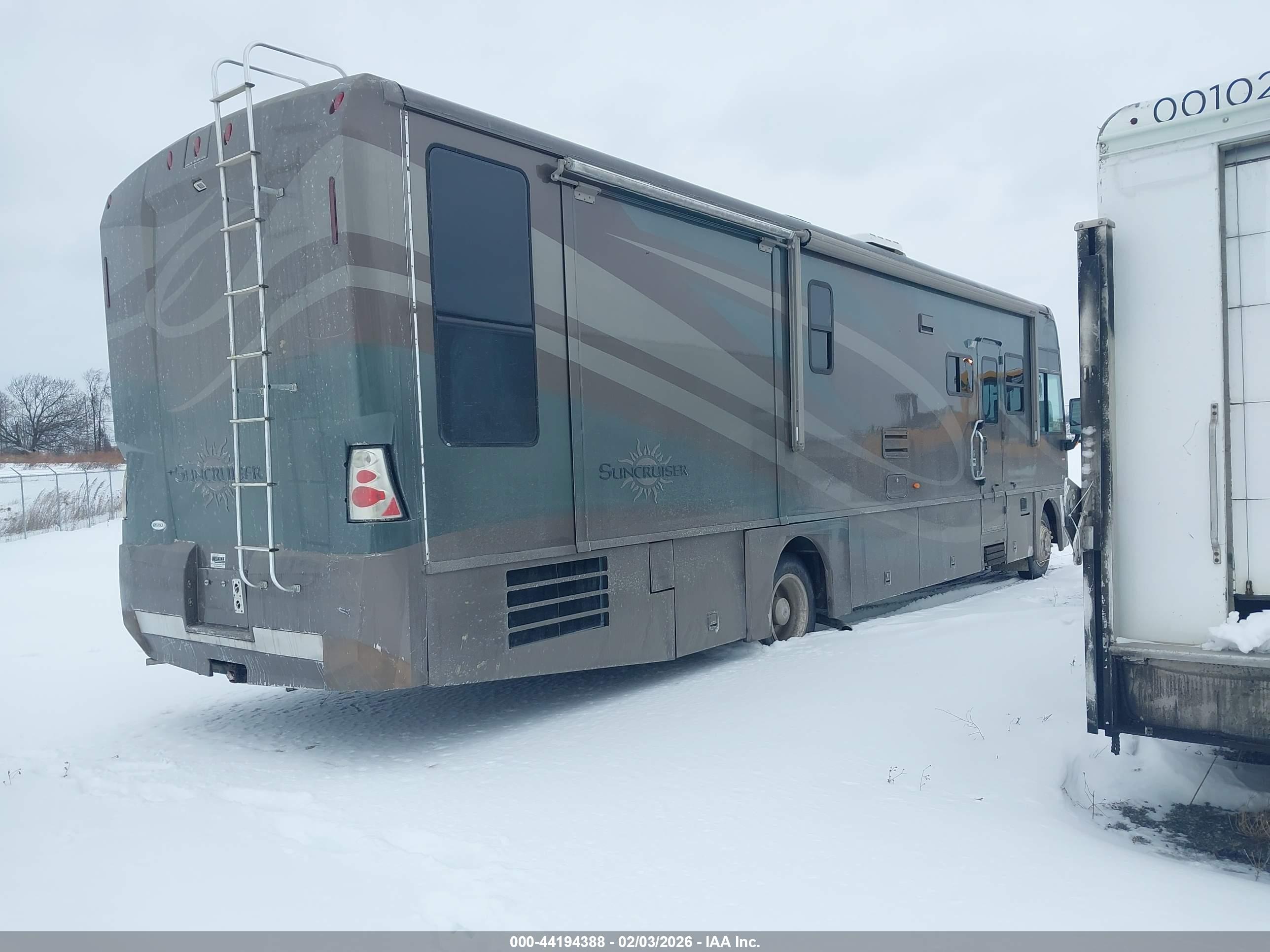 WORKHORSE CUSTOM image 4