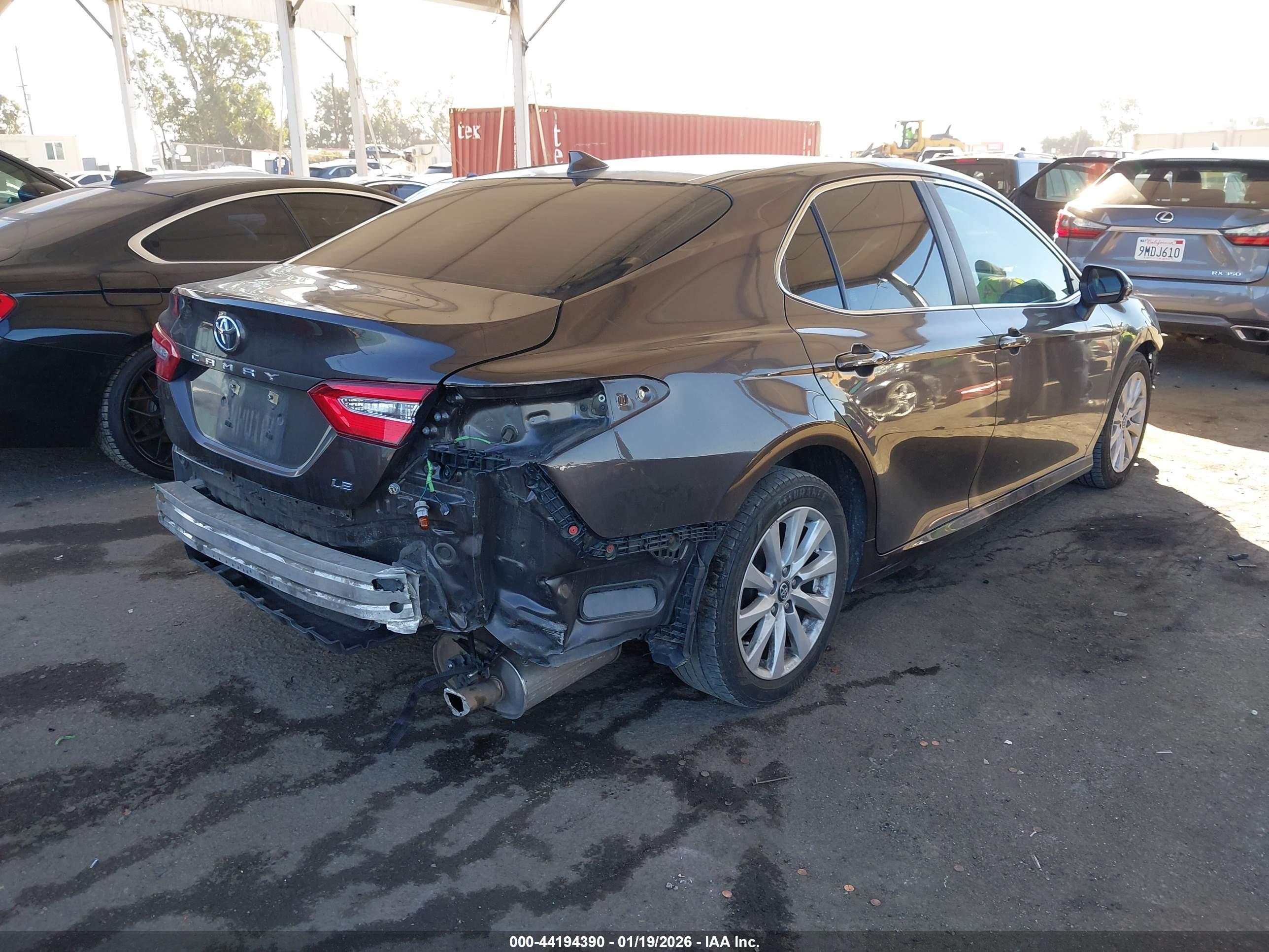 TOYOTA CAMRY image 4