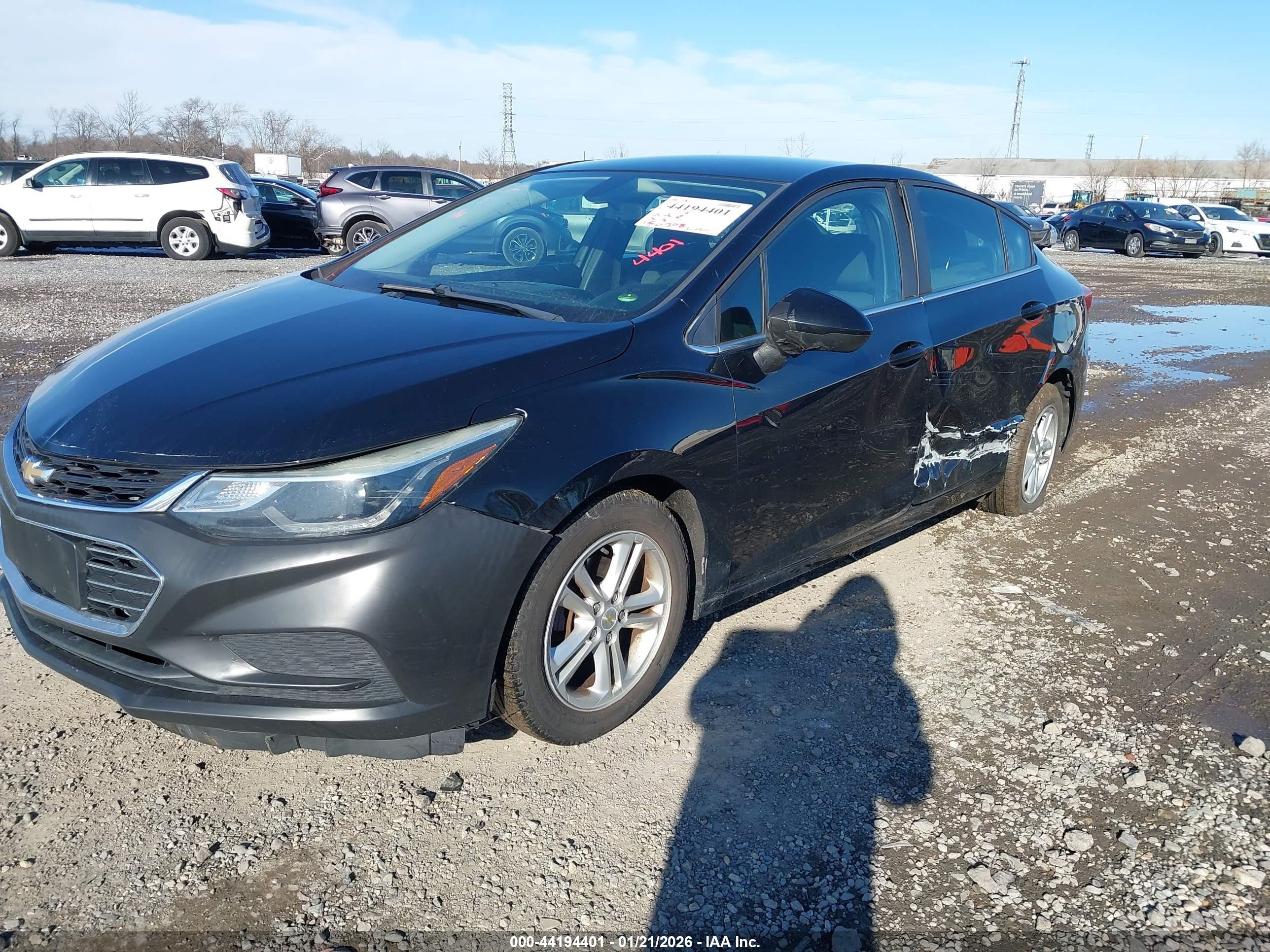 CHEVROLET CRUZE image 2