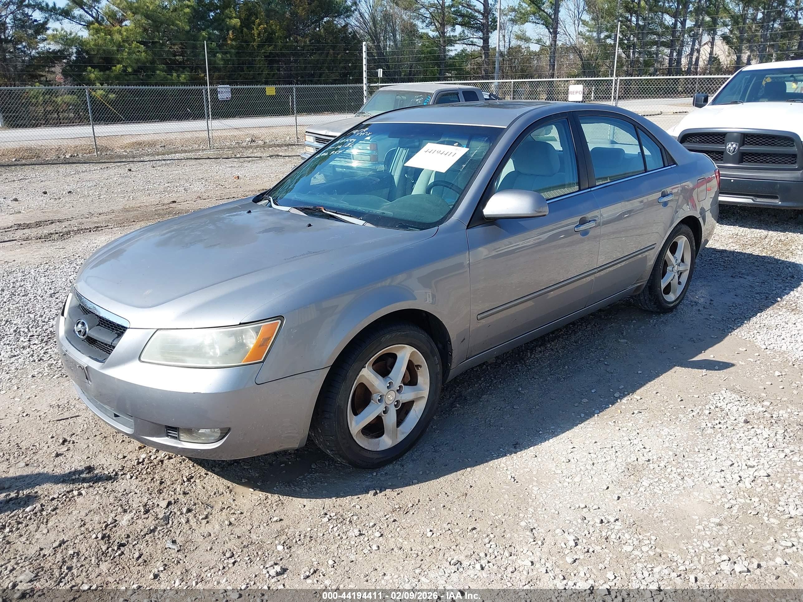 HYUNDAI SONATA image 2