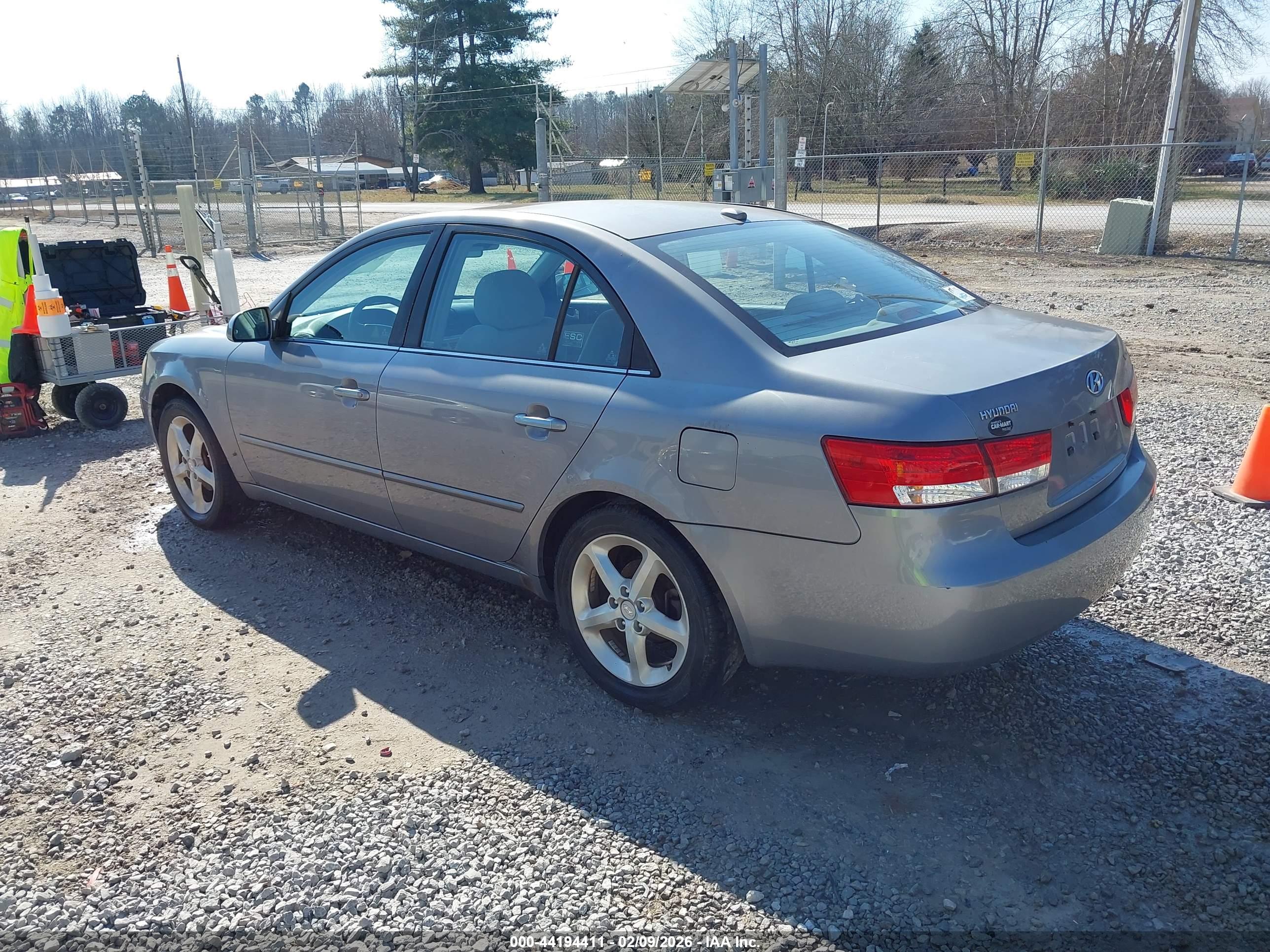 HYUNDAI SONATA image 3