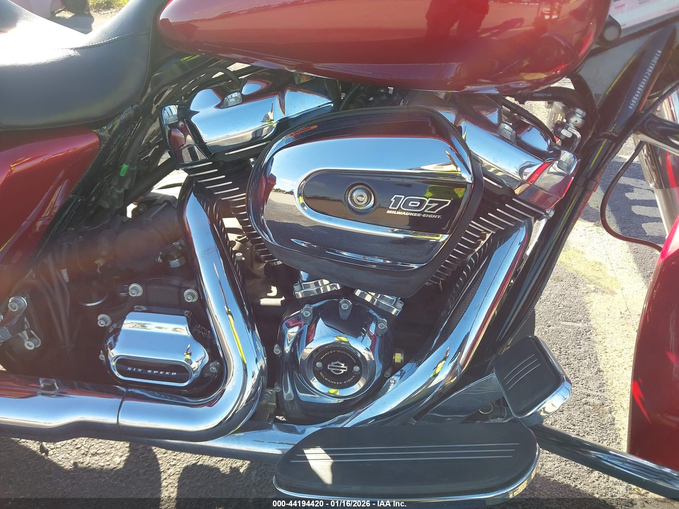 HARLEY-DAVIDSON FLHX image 8