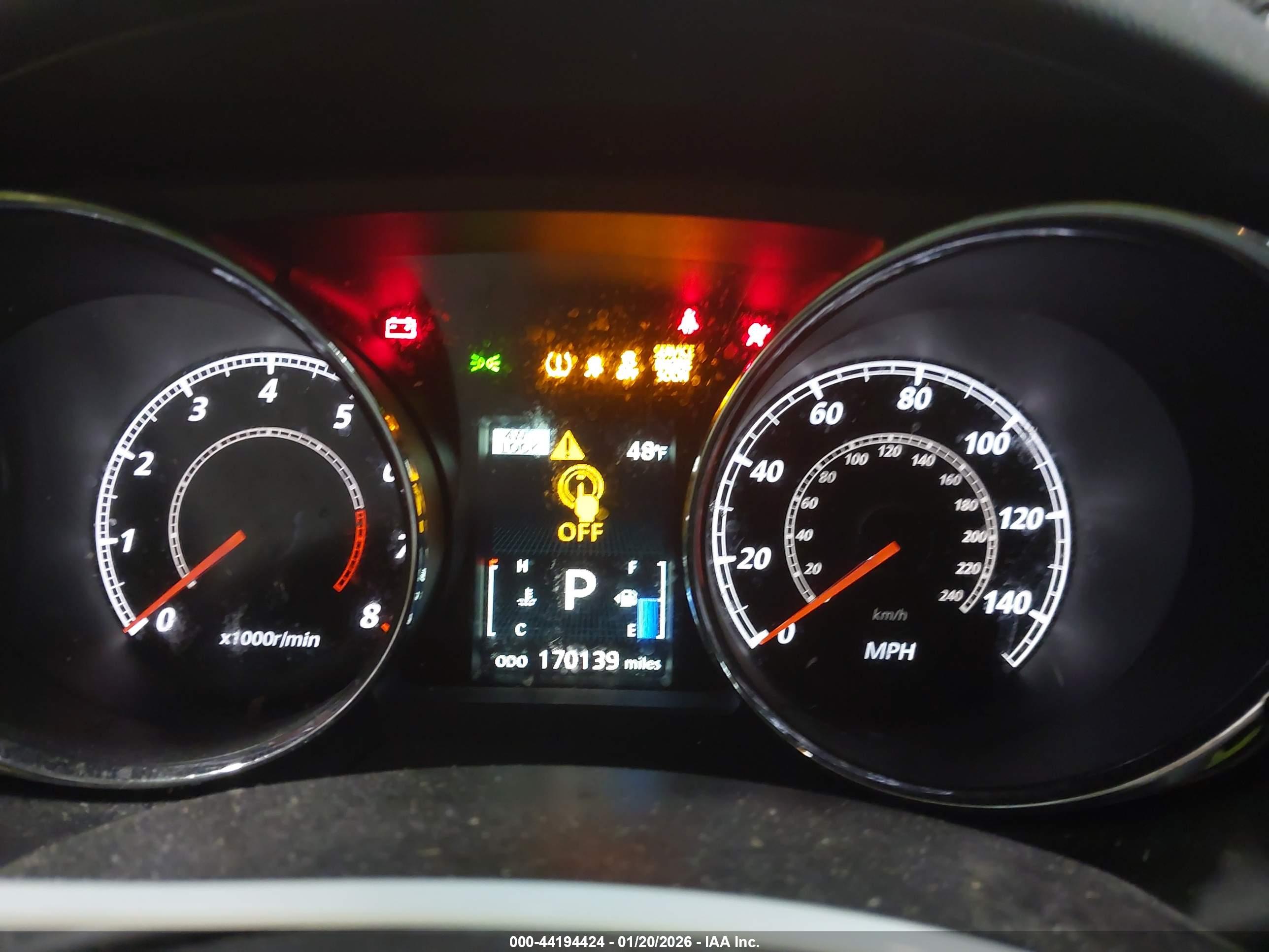 MITSUBISHI OUTLANDER image 7