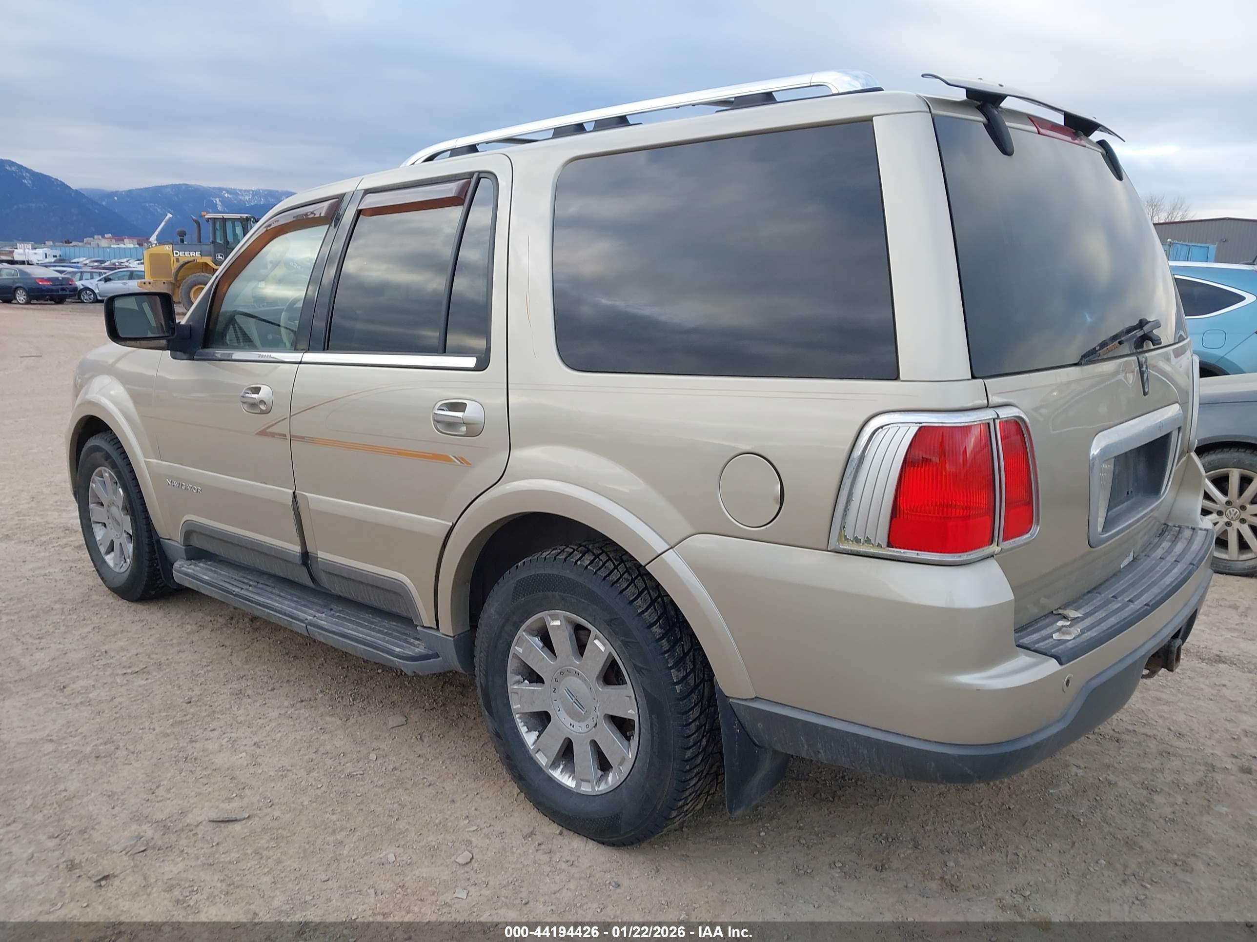 LINCOLN NAVIGATOR image 3