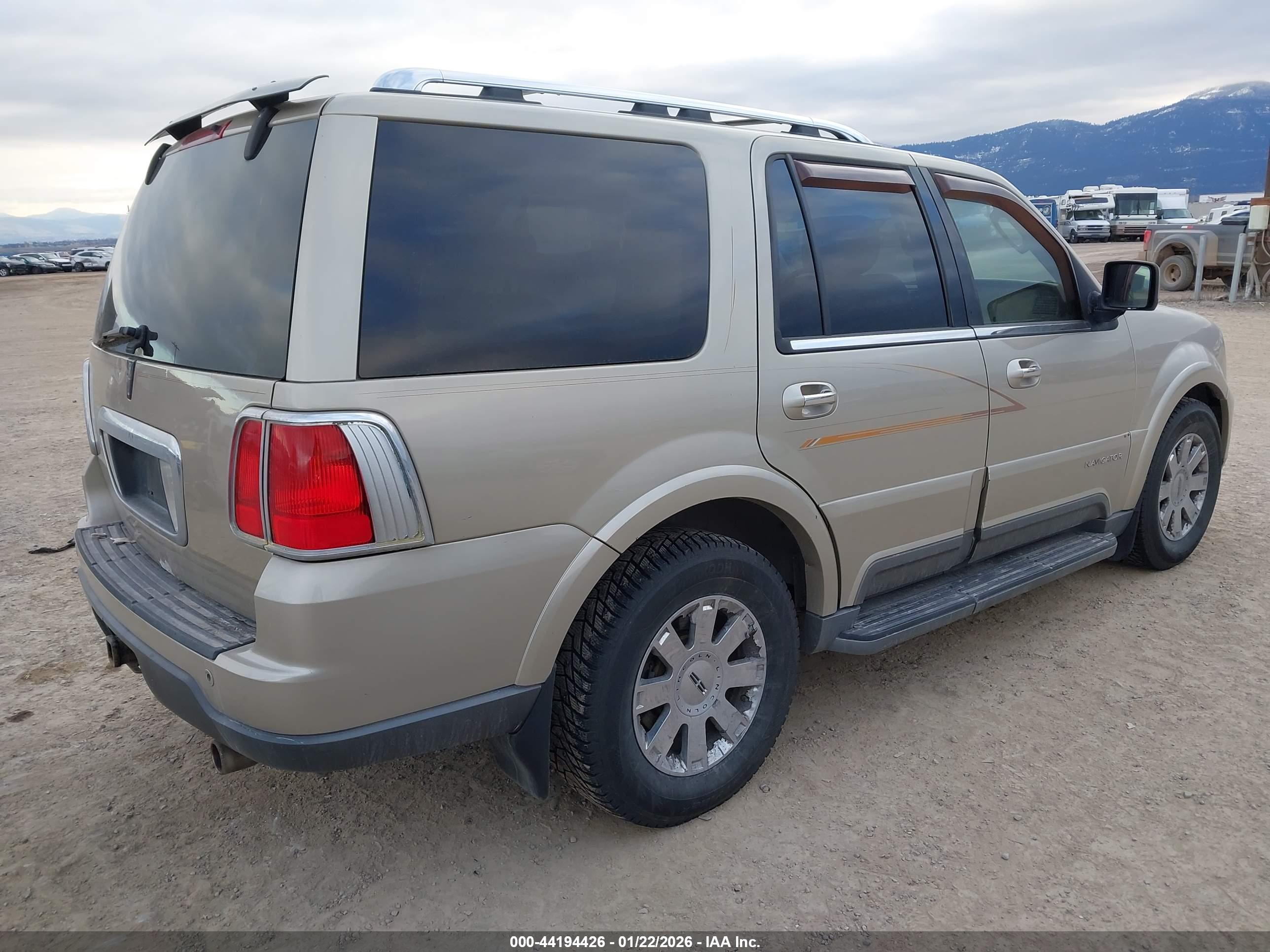 LINCOLN NAVIGATOR image 4