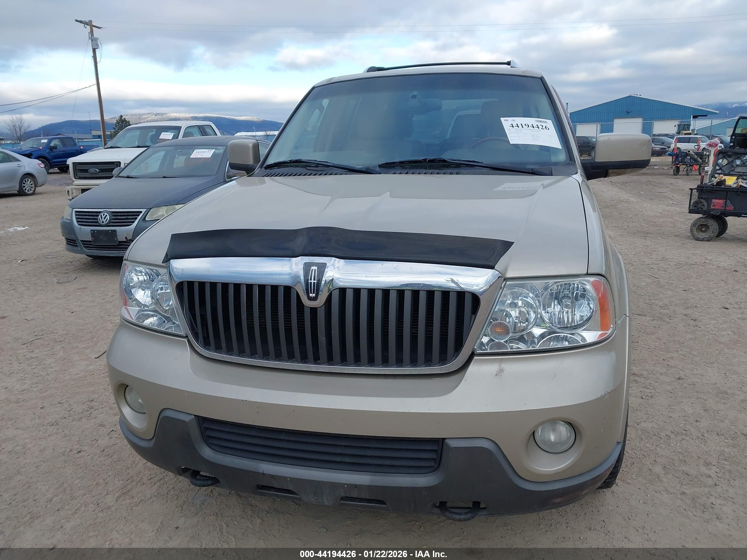LINCOLN NAVIGATOR image 6