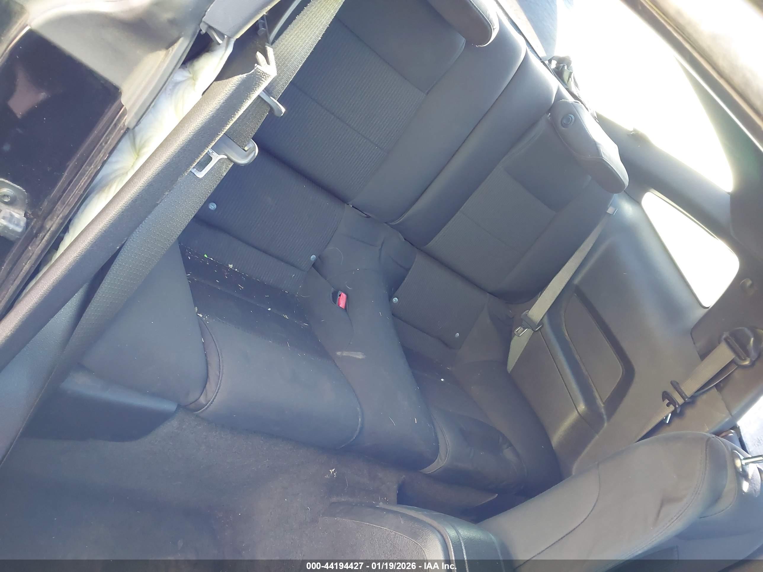 FORD MUSTANG image 8