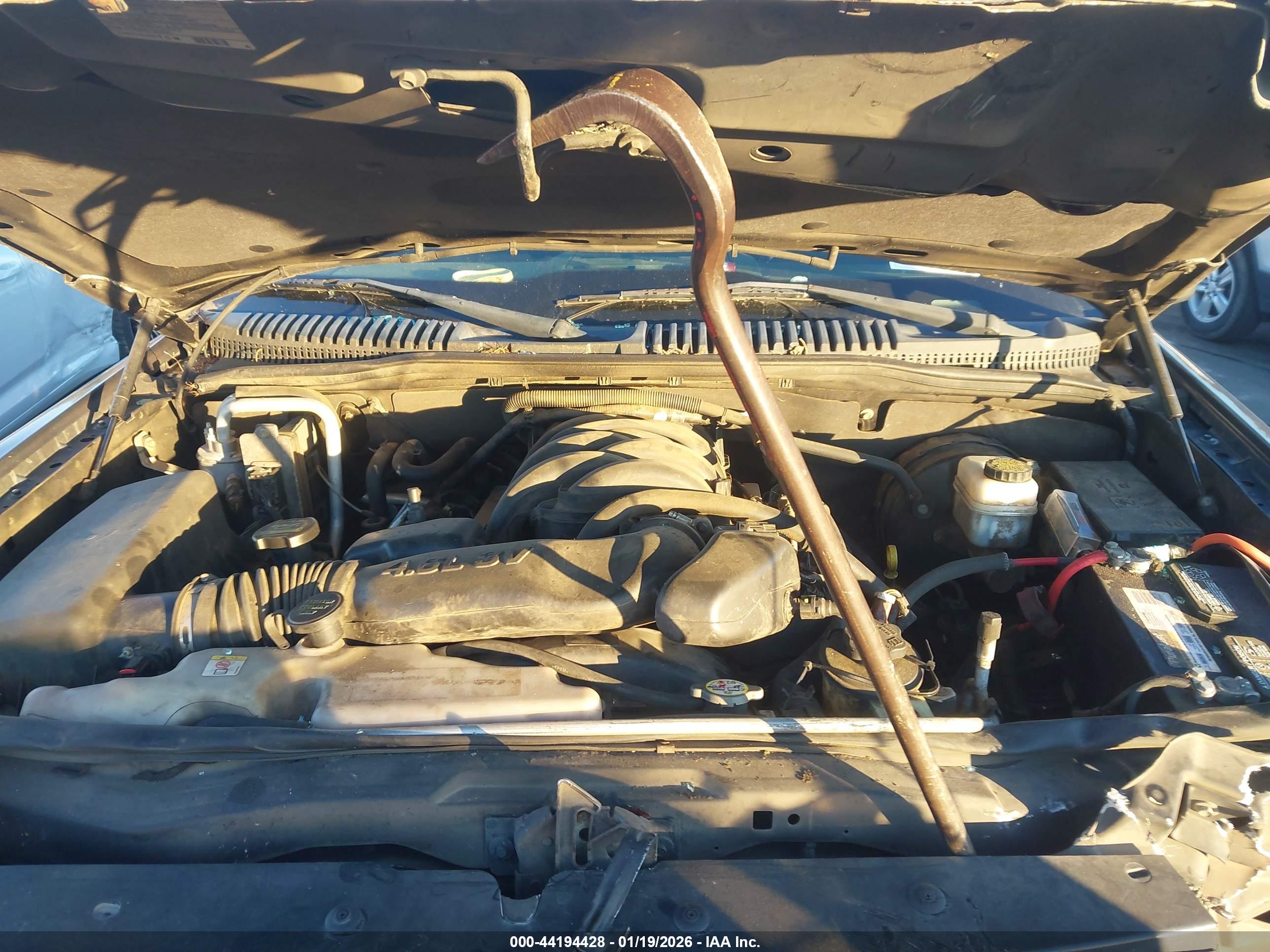 FORD EXPLORER image 10