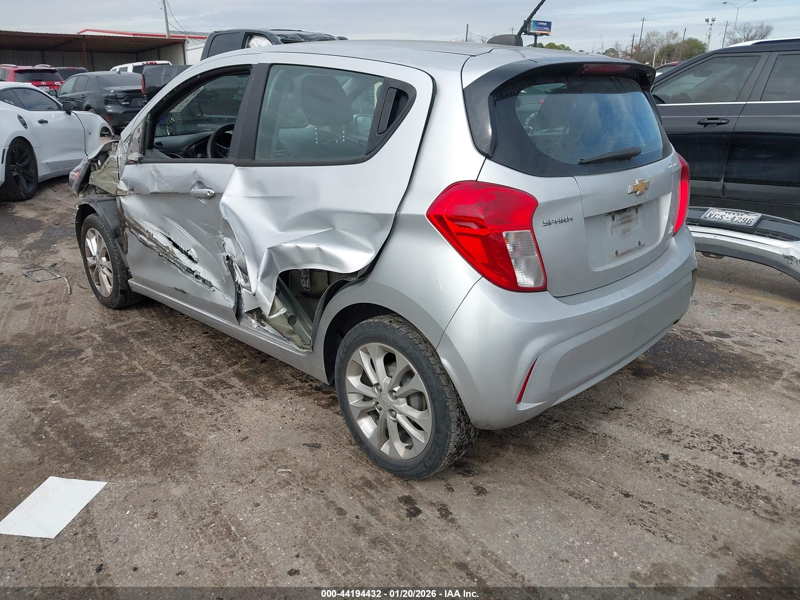 CHEVROLET SPARK image 3
