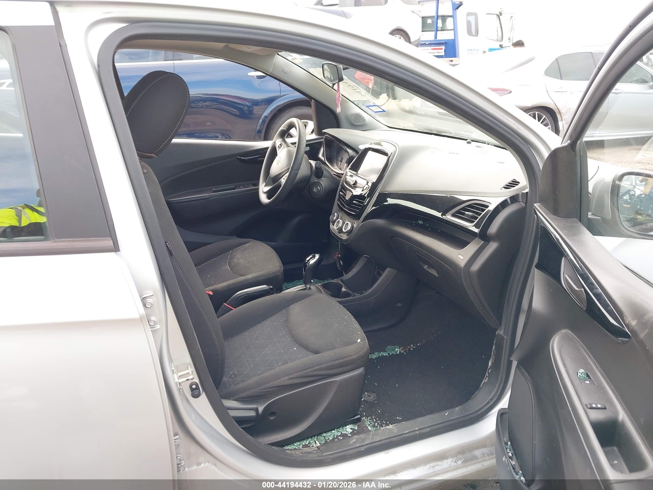 CHEVROLET SPARK image 5