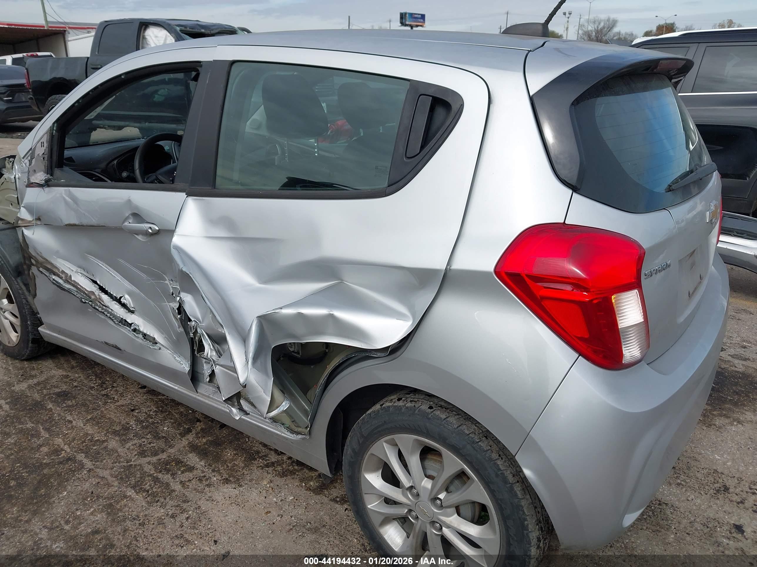CHEVROLET SPARK image 6