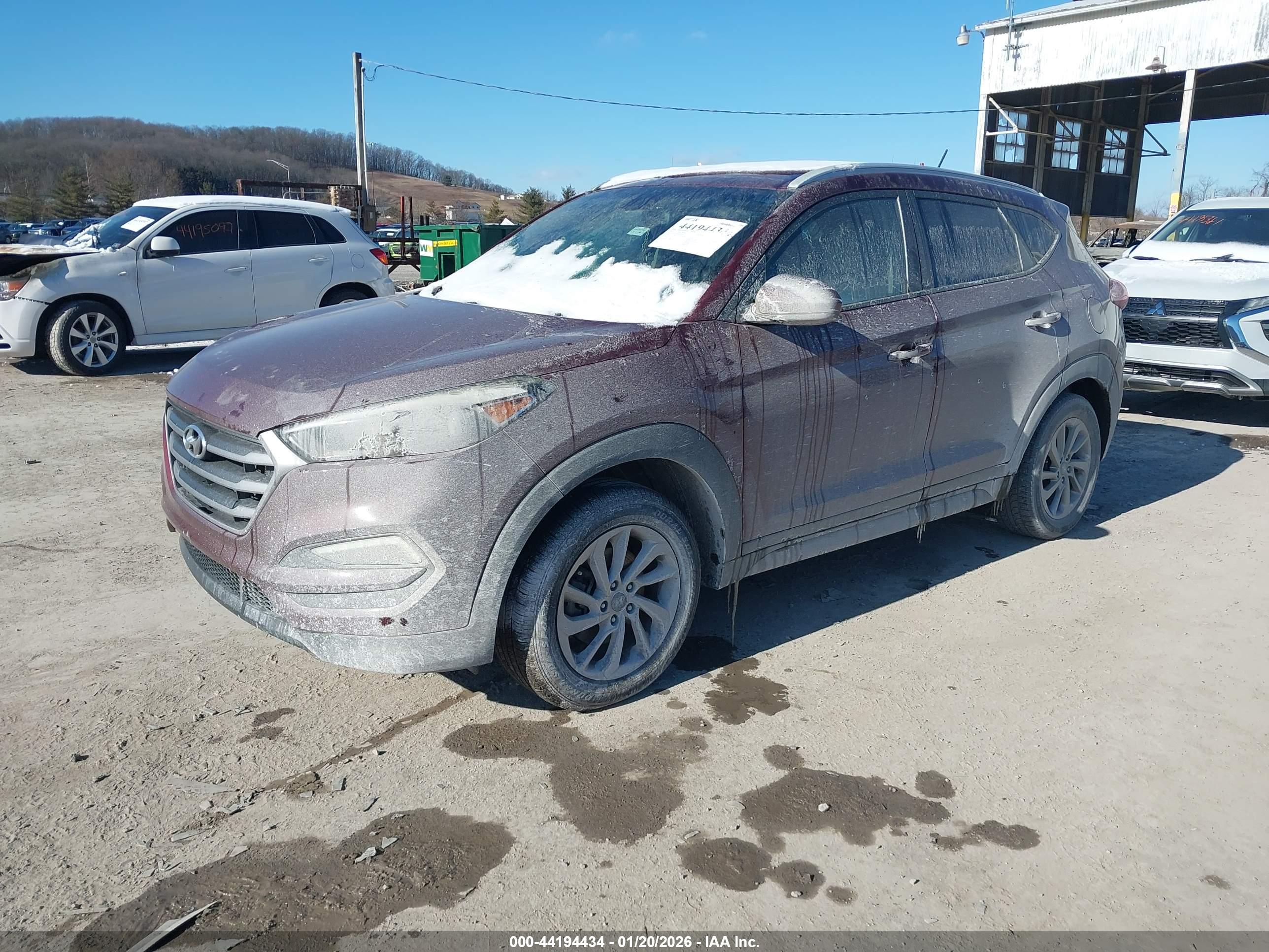 HYUNDAI TUCSON image 2