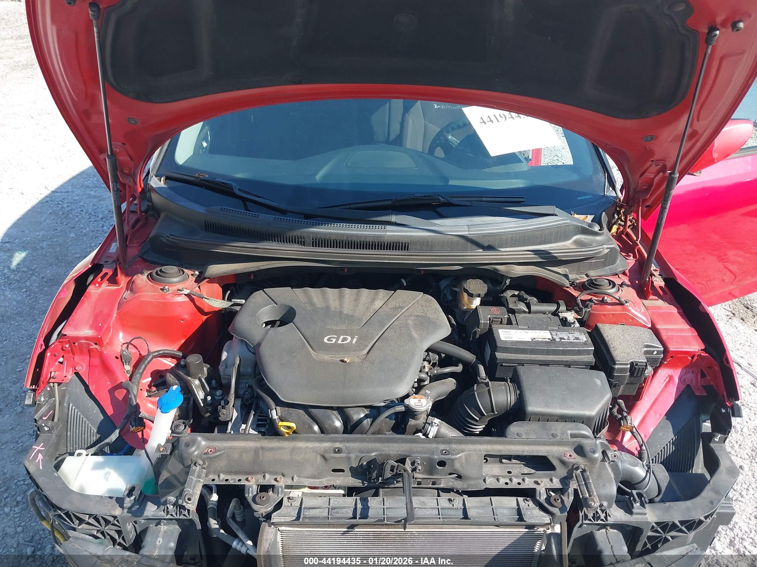 HYUNDAI VELOSTER image 10