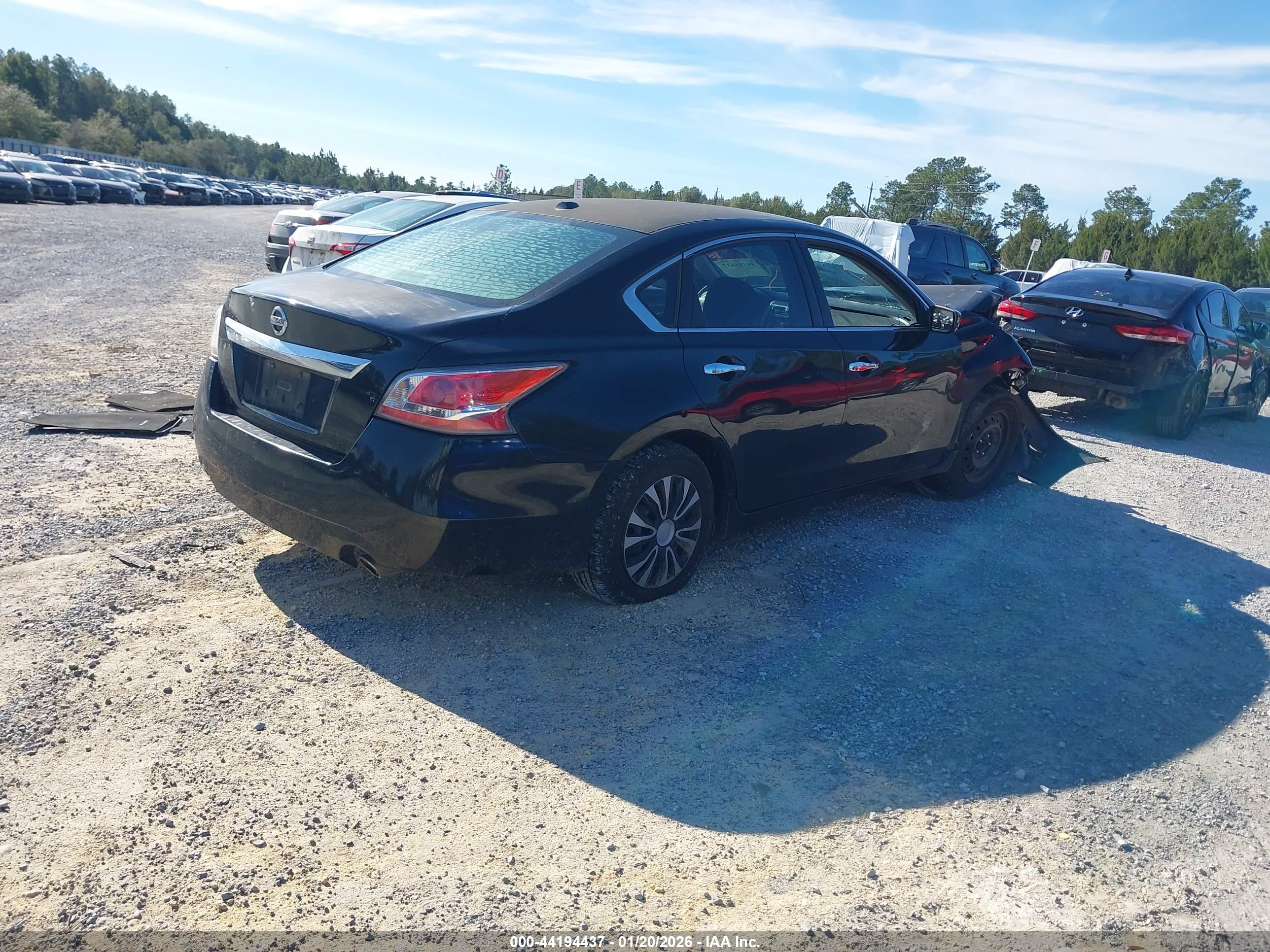 NISSAN ALTIMA image 4