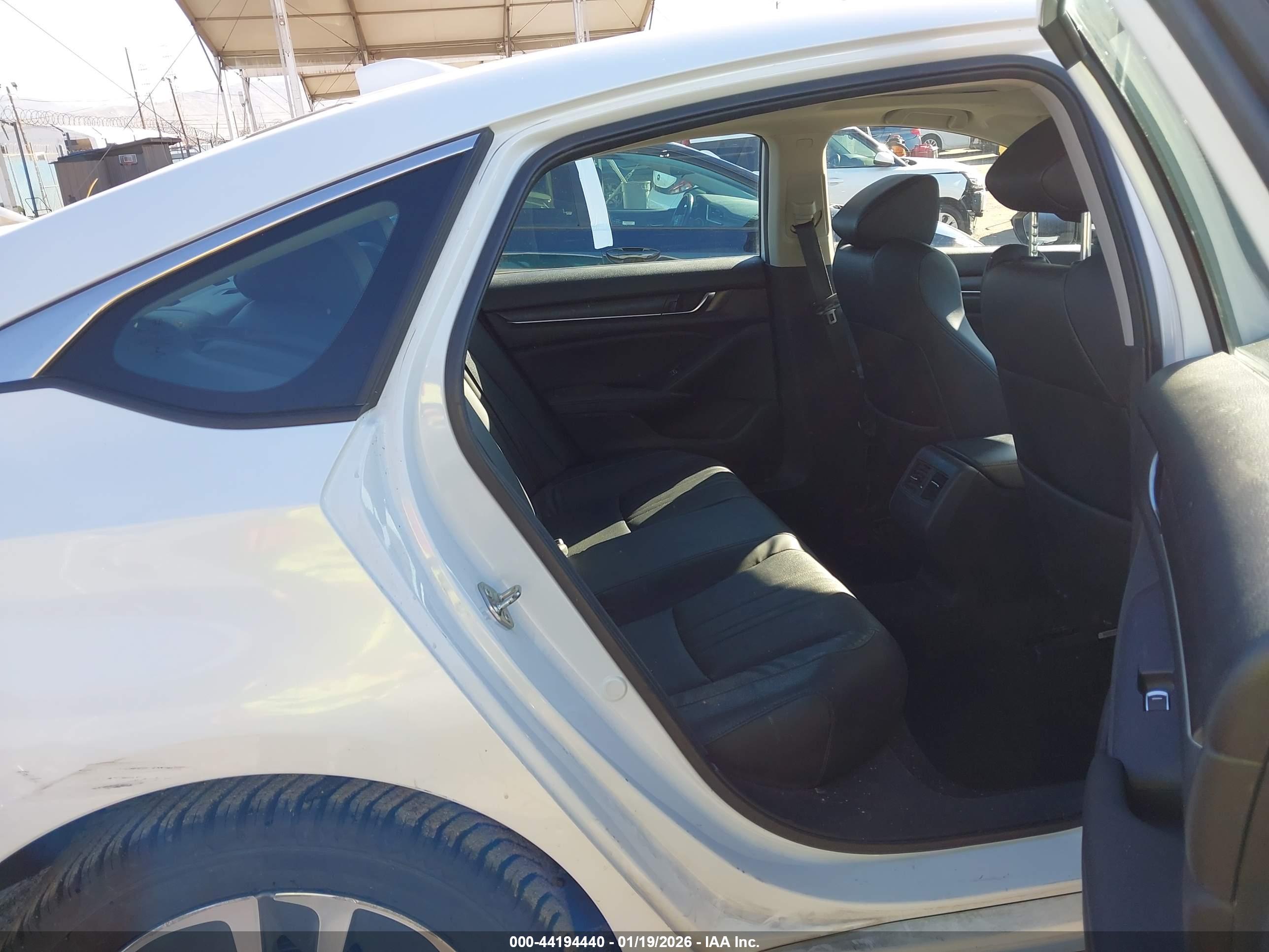 HONDA ACCORD image 8