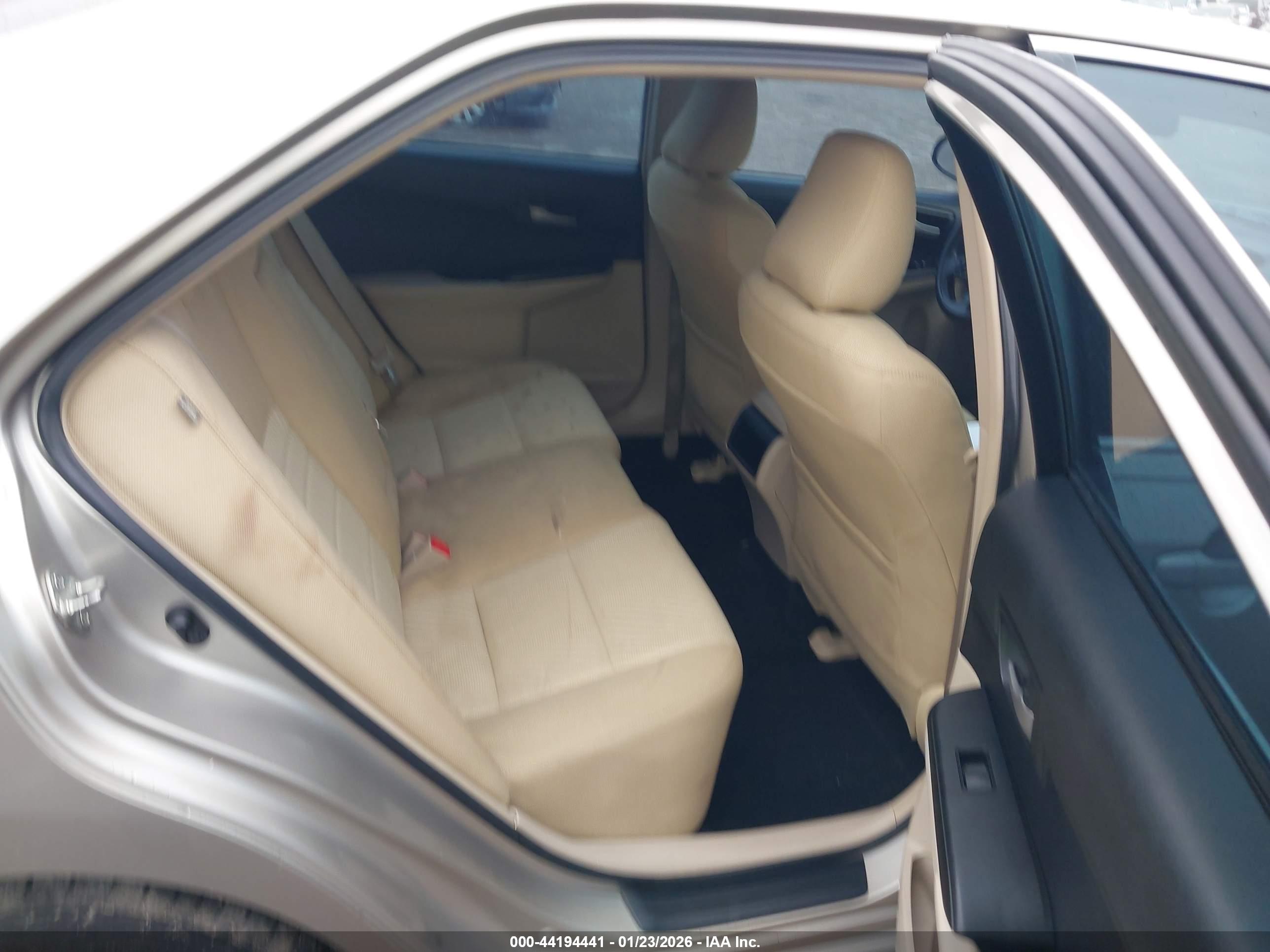 TOYOTA CAMRY image 8