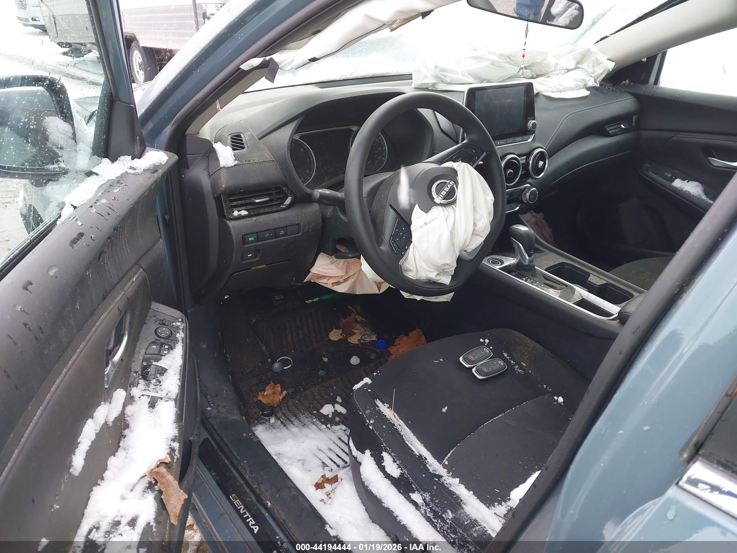 NISSAN SENTRA image 5