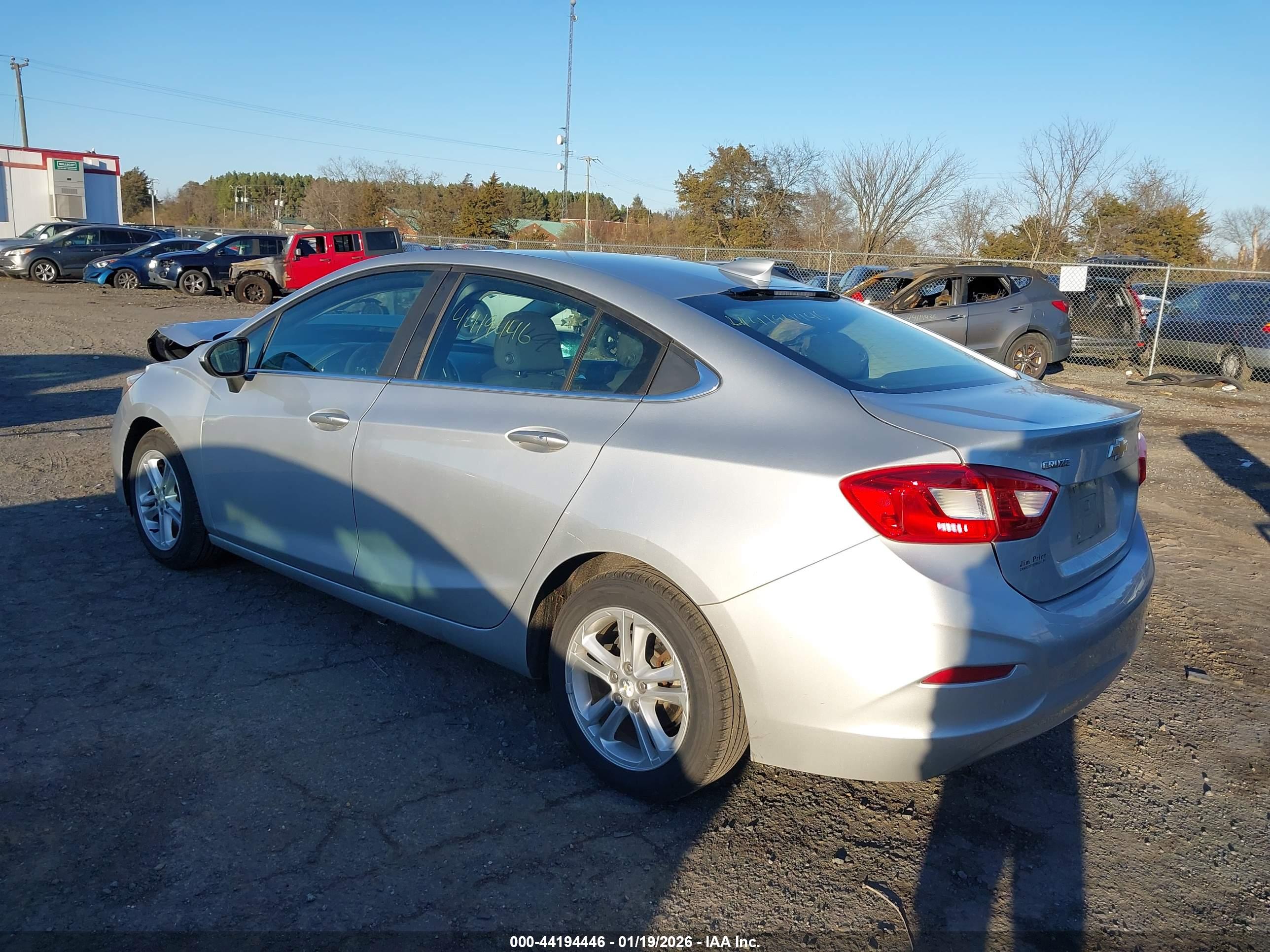 CHEVROLET CRUZE image 3