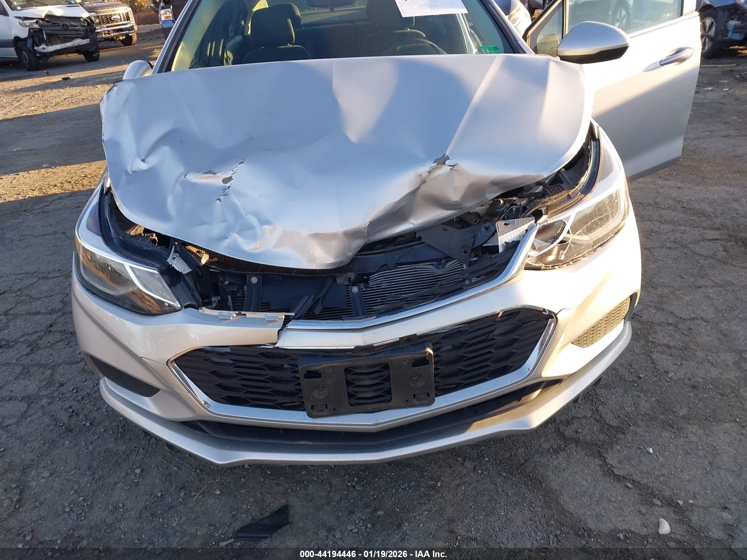 CHEVROLET CRUZE image 6