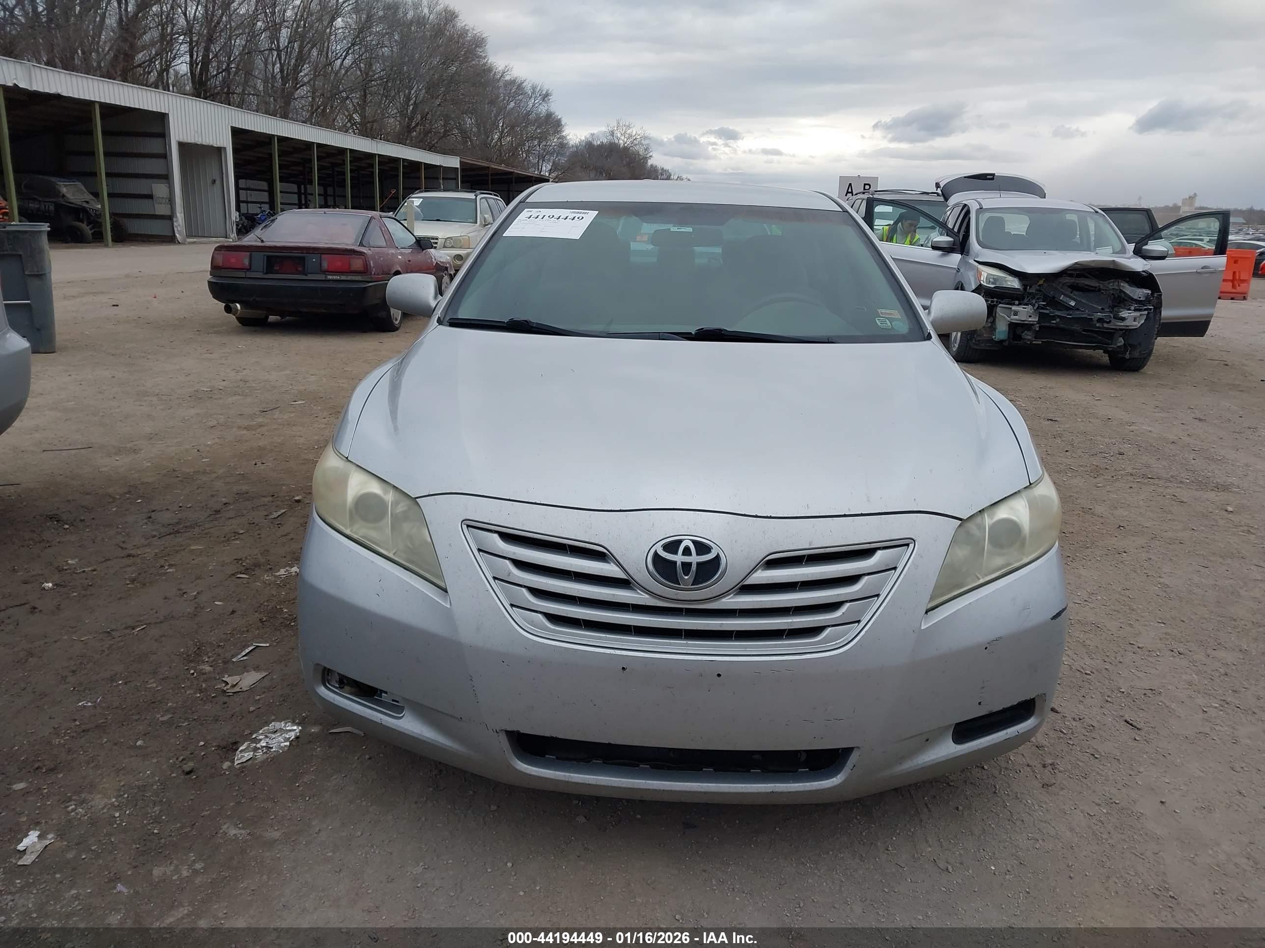 TOYOTA CAMRY image 6