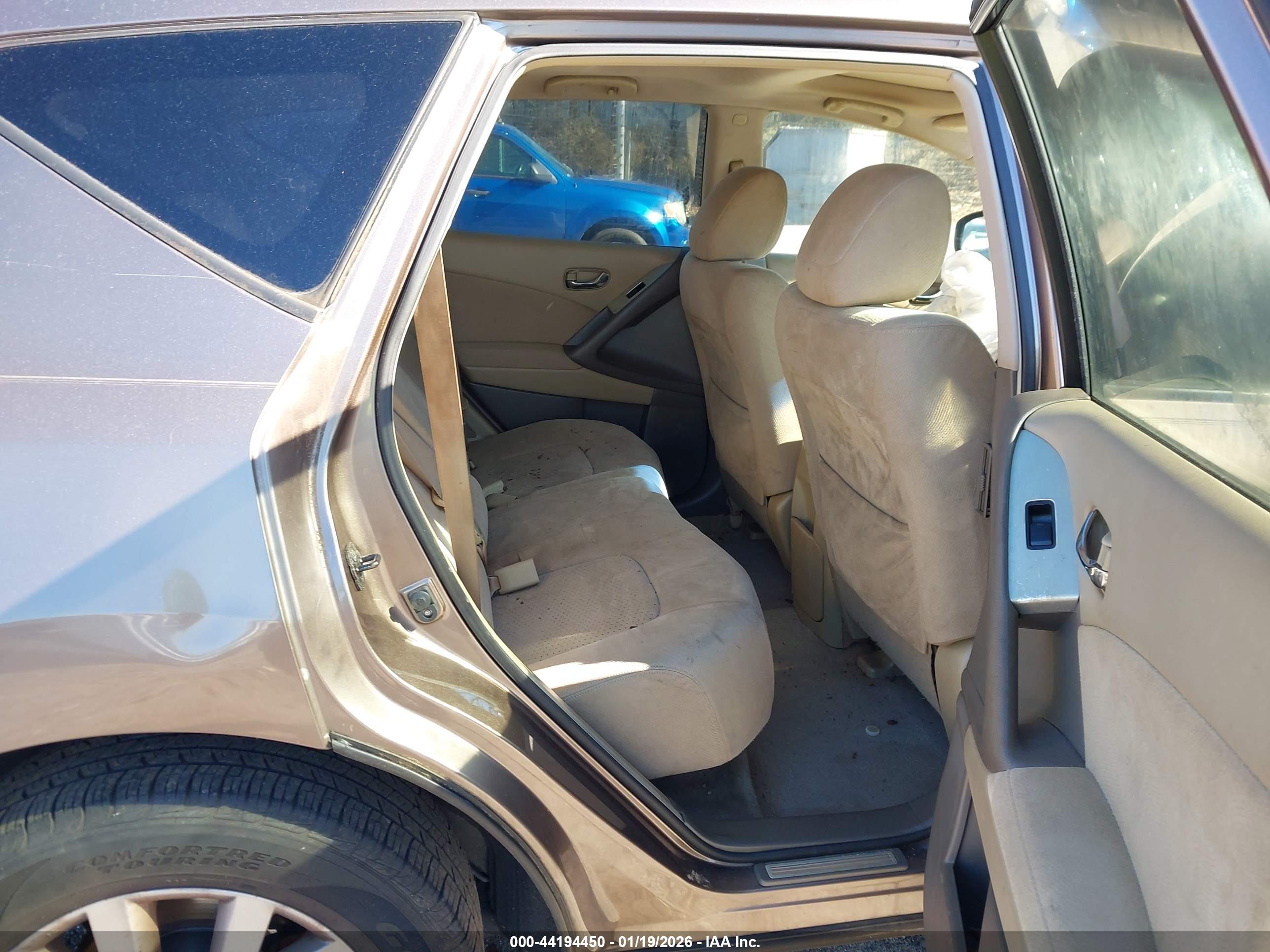 NISSAN MURANO image 8