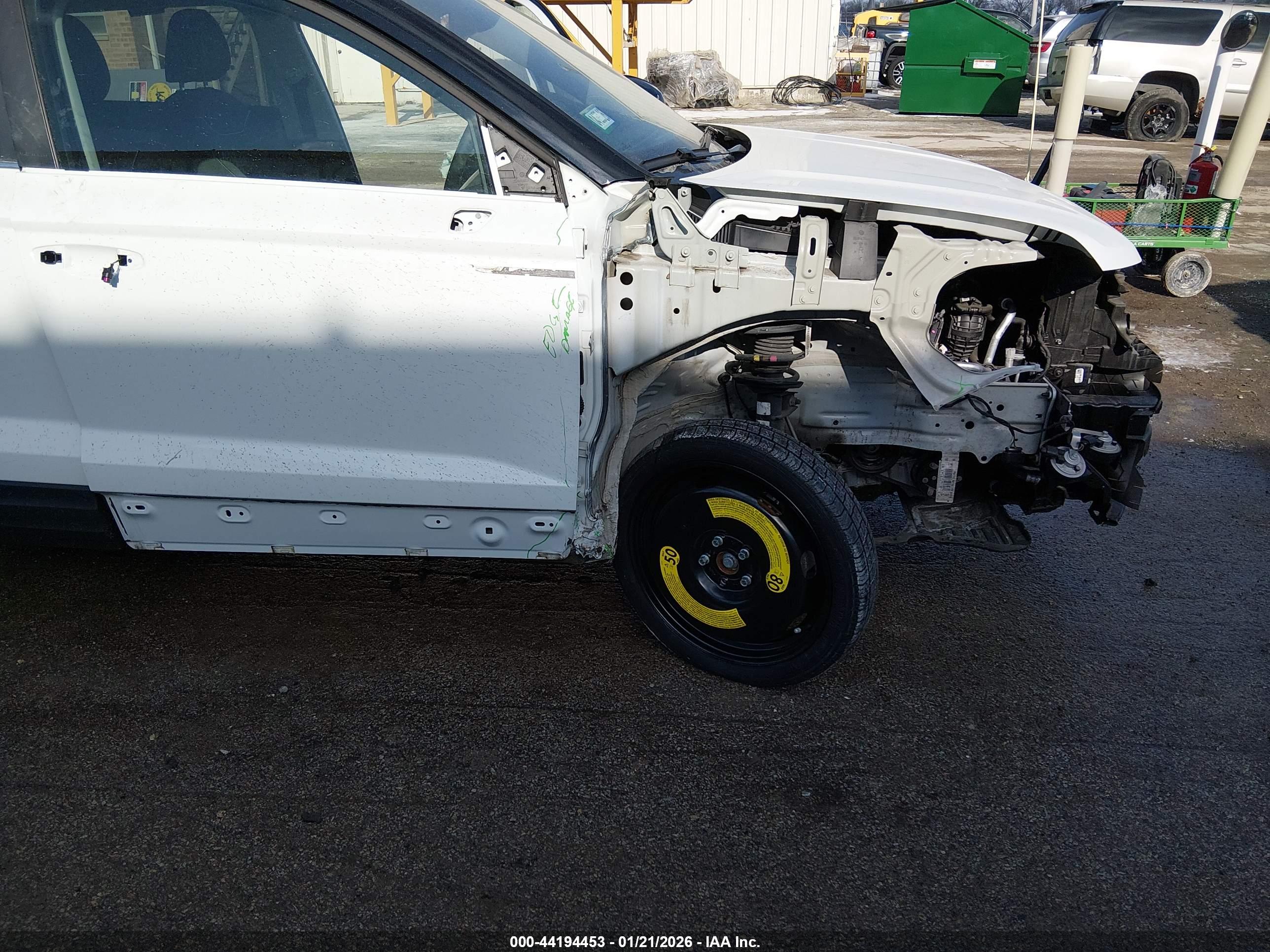 VOLKSWAGEN TAOS image 6