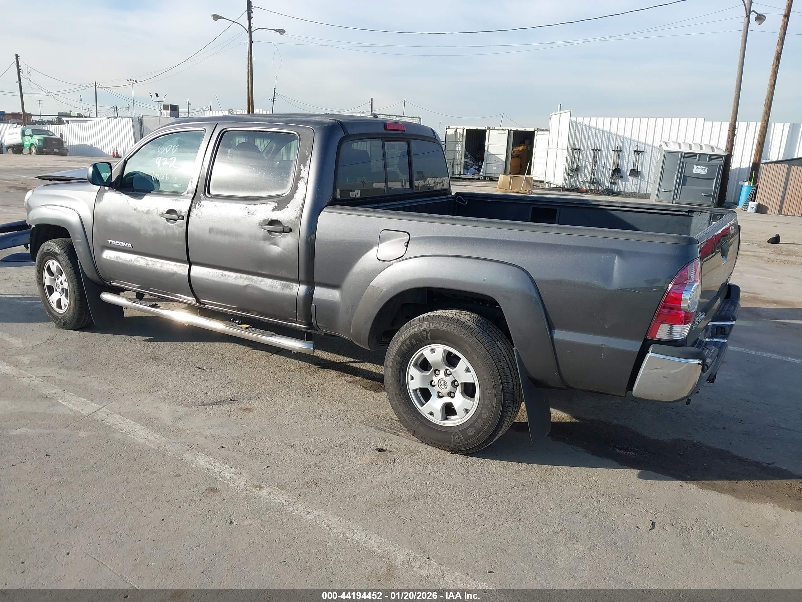 TOYOTA TACOMA image 3
