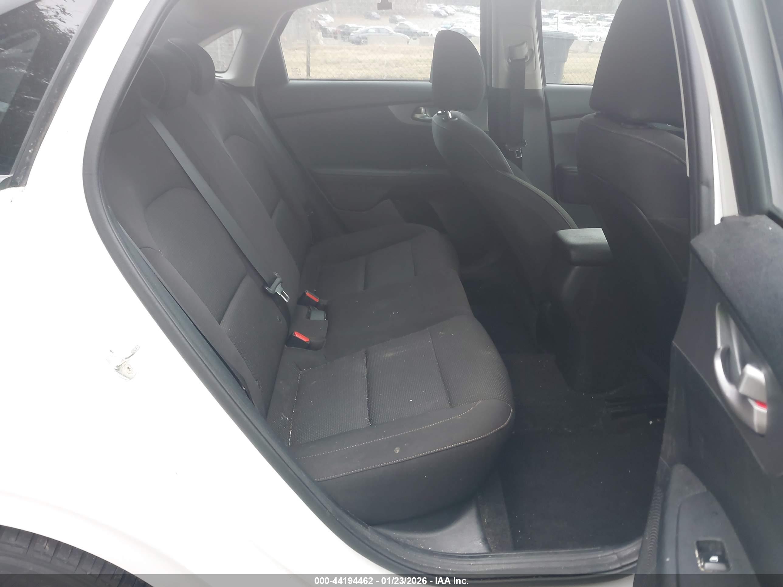 KIA FORTE image 8