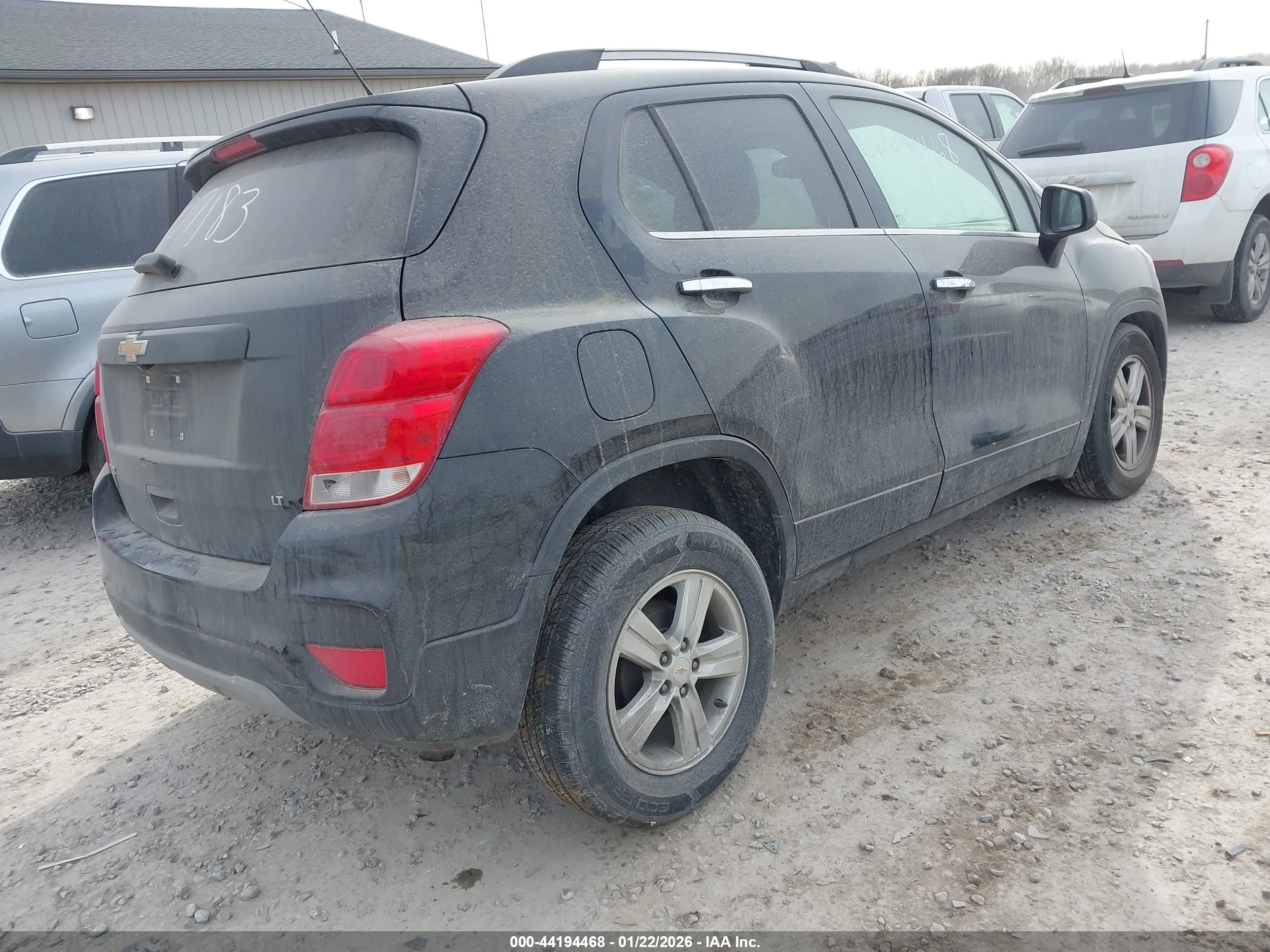 CHEVROLET TRAX image 4