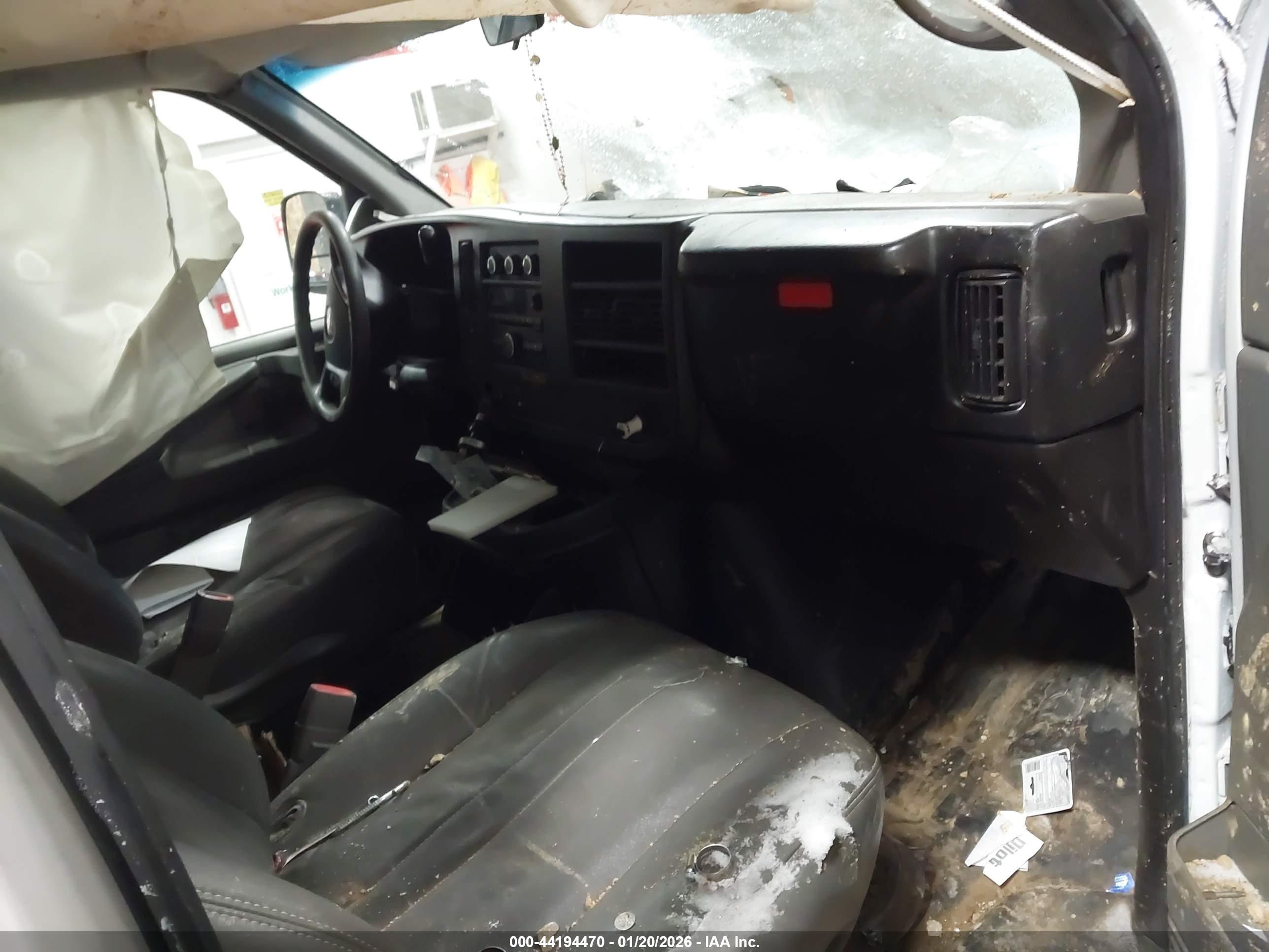 CHEVROLET EXPRESS image 5